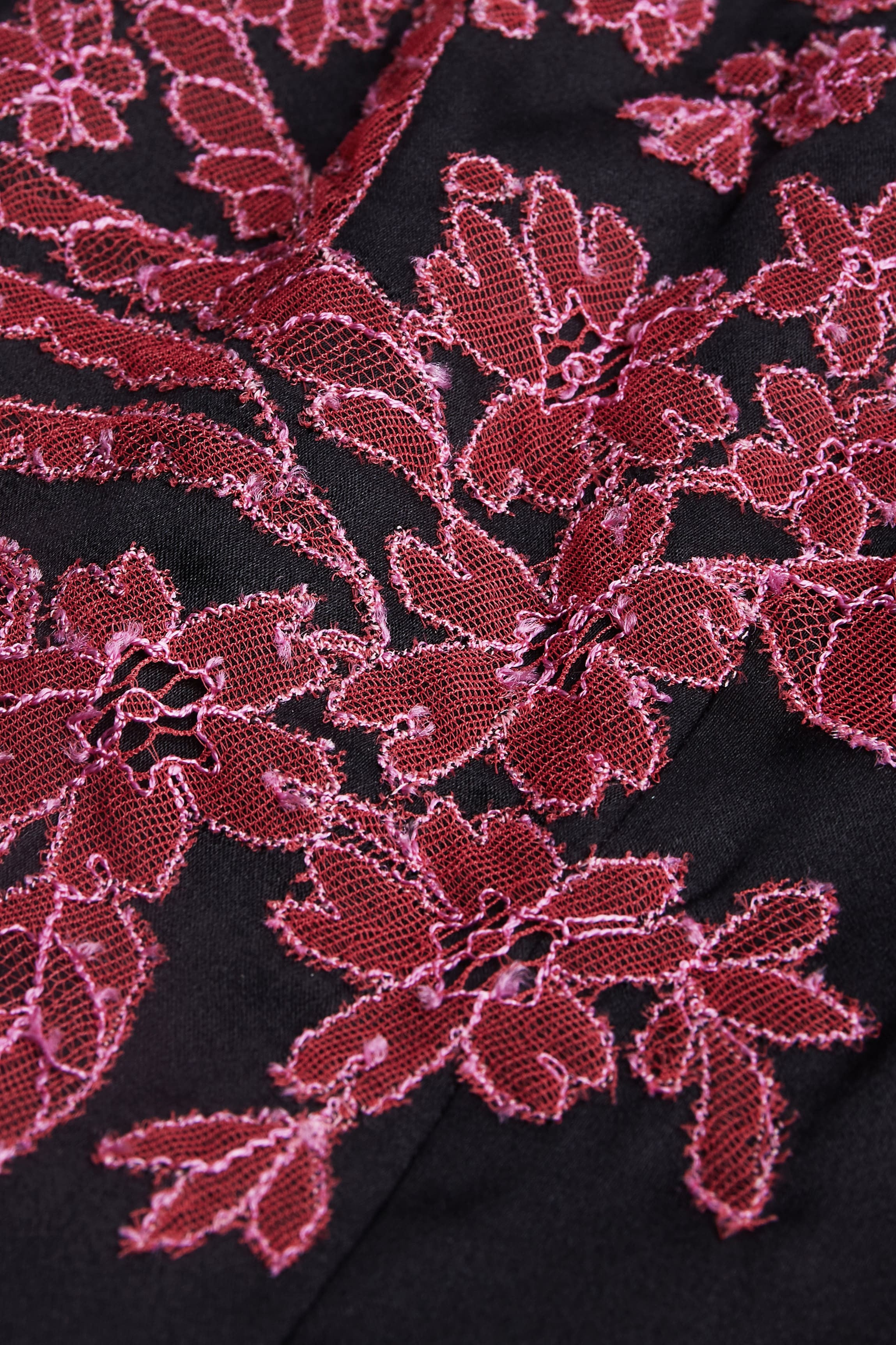 cadolle-short-soie-noire-incrust-e-dentelle-pyjama-nuit image 3