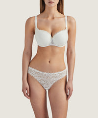 aubade-rosessence-string-en-dentelle-opale image 4
