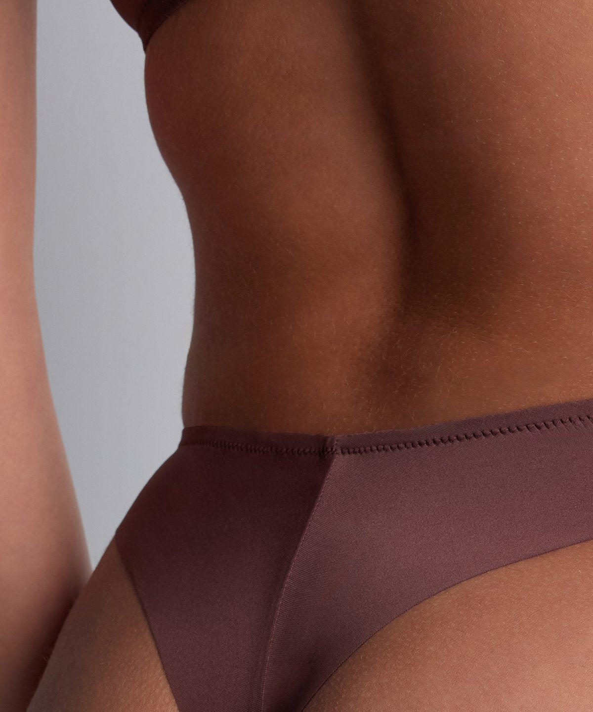 aubade-sheer-emotion-tanga-sepia image 5