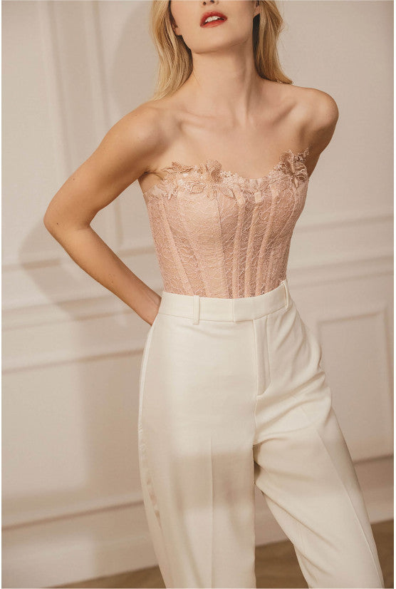 cadolle-corset-malia-blush-dentelle-chantilly image 6