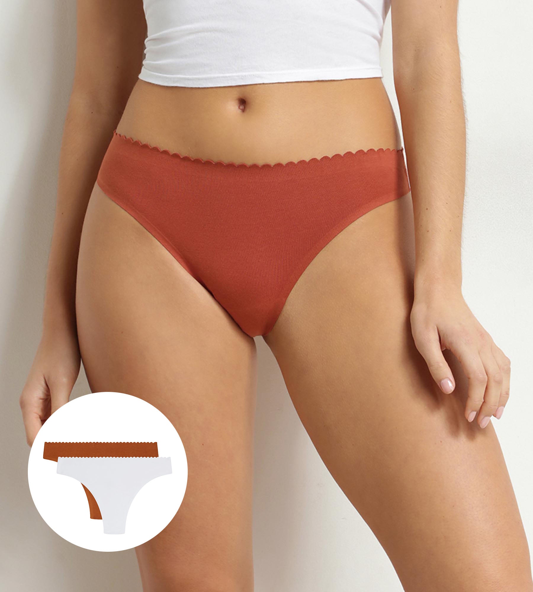 dim-lot-de-2-tangas-femme-blanc-et-brun-body-touch-easy image 1