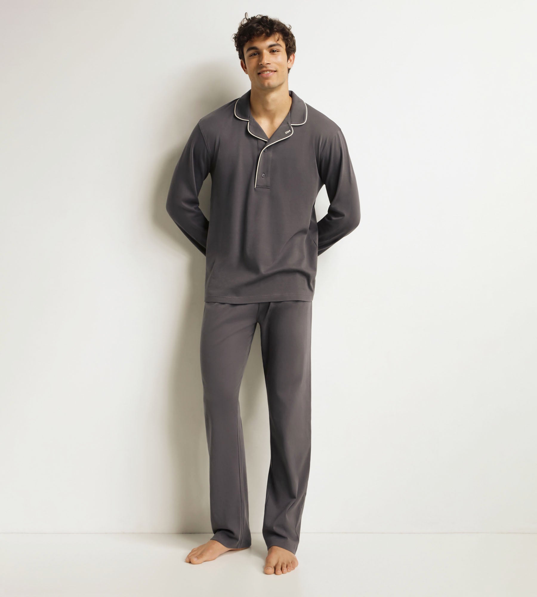 dim-ensemble-pyjama-pantalon-homme-gris-fonc-coton-interlock image 1
