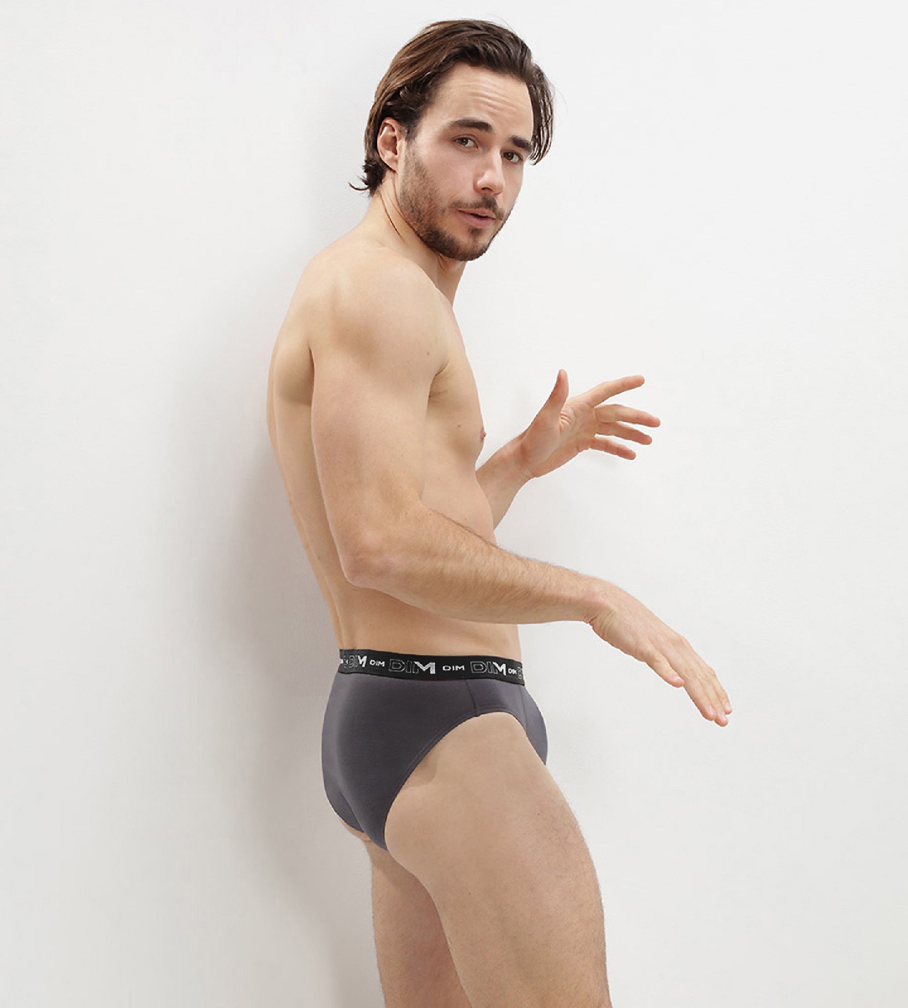 dim-coton-stretch-d6595t3-lot-de-3-slips-homme-gris-plomb-rouge-chili-noir image 3