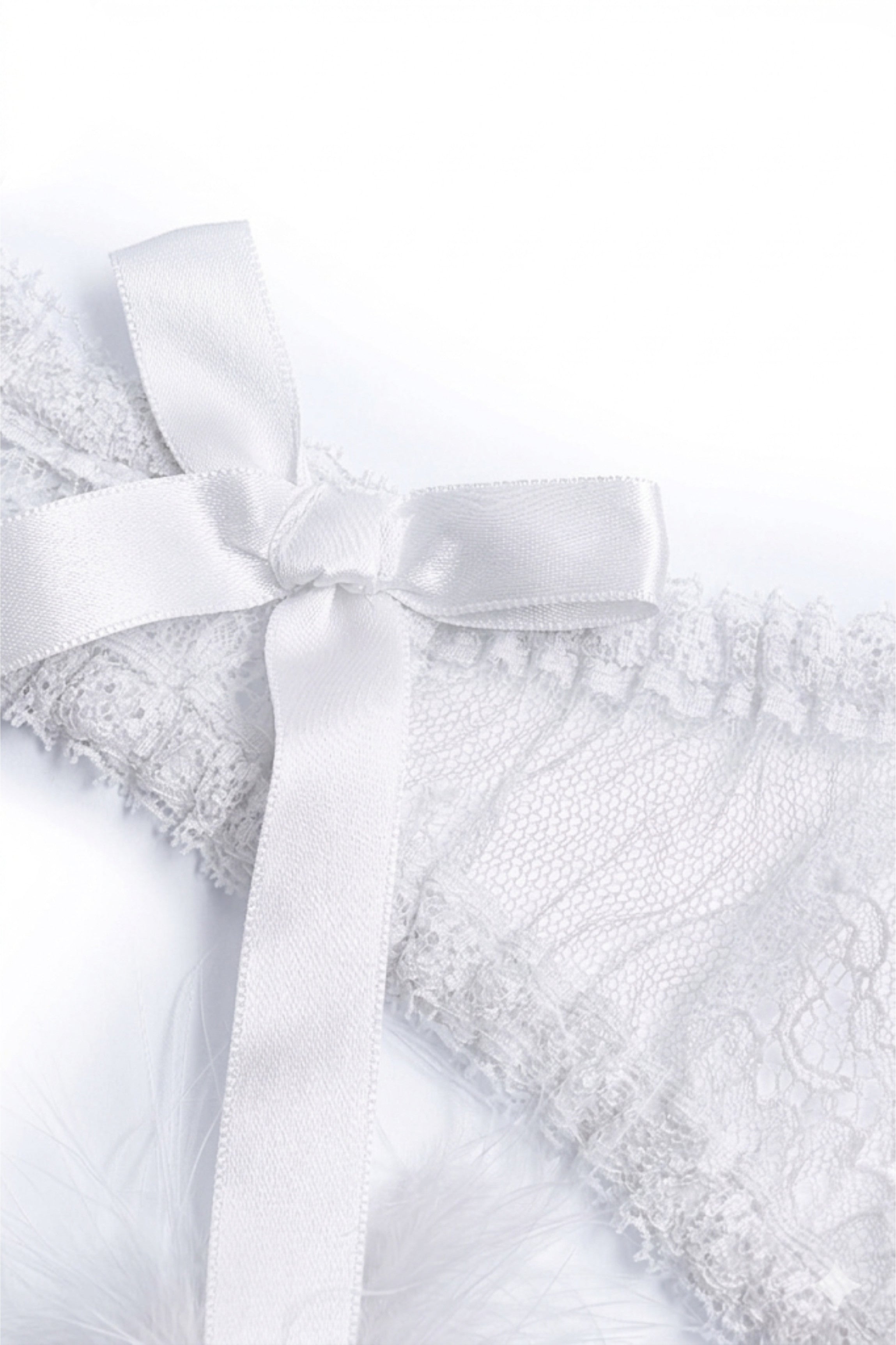 cadolle-mimi-culotte-dentelle-blanche-pompom image 3