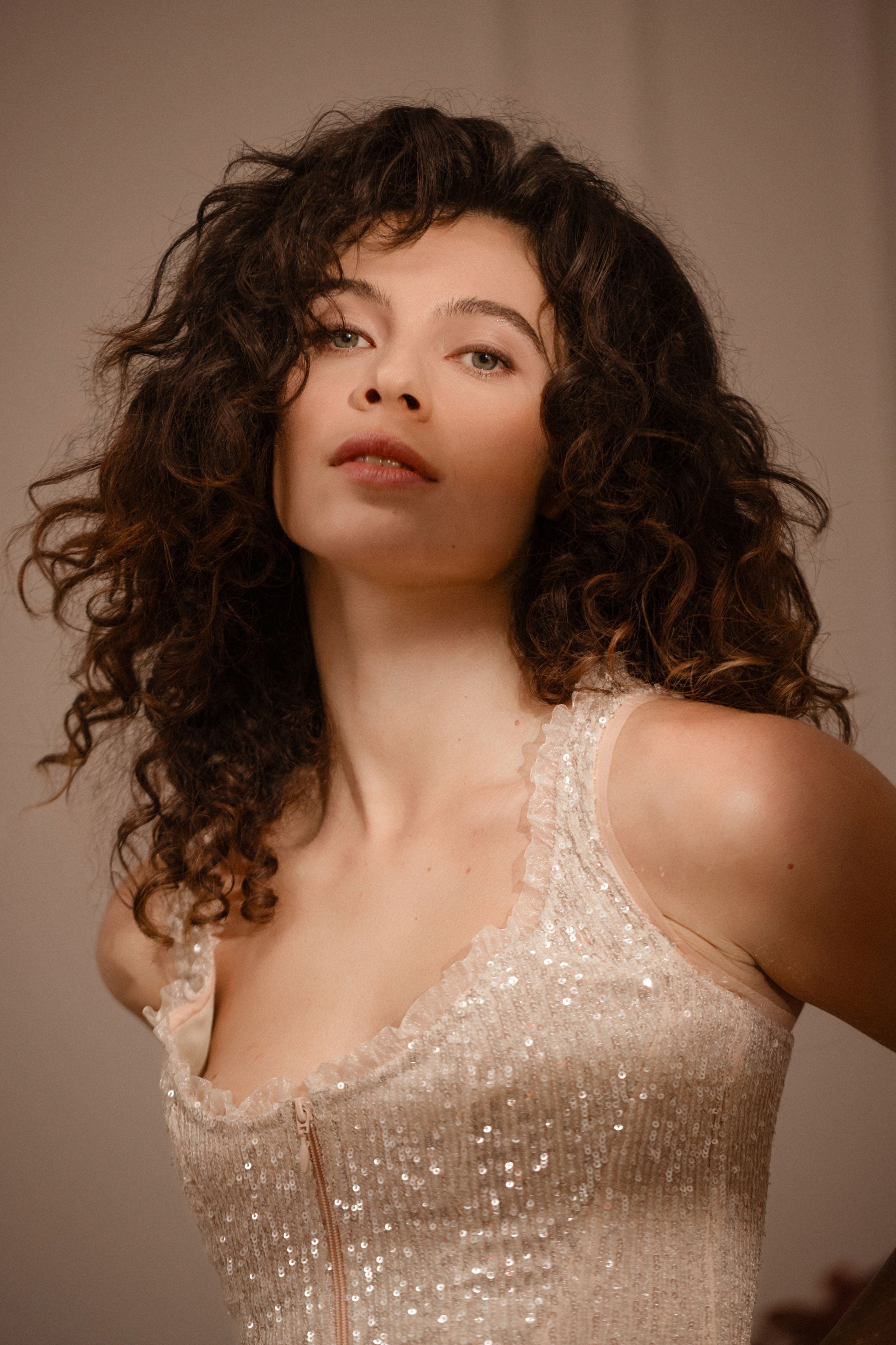 cadolle-keiko-corset-sequins-nude image 4