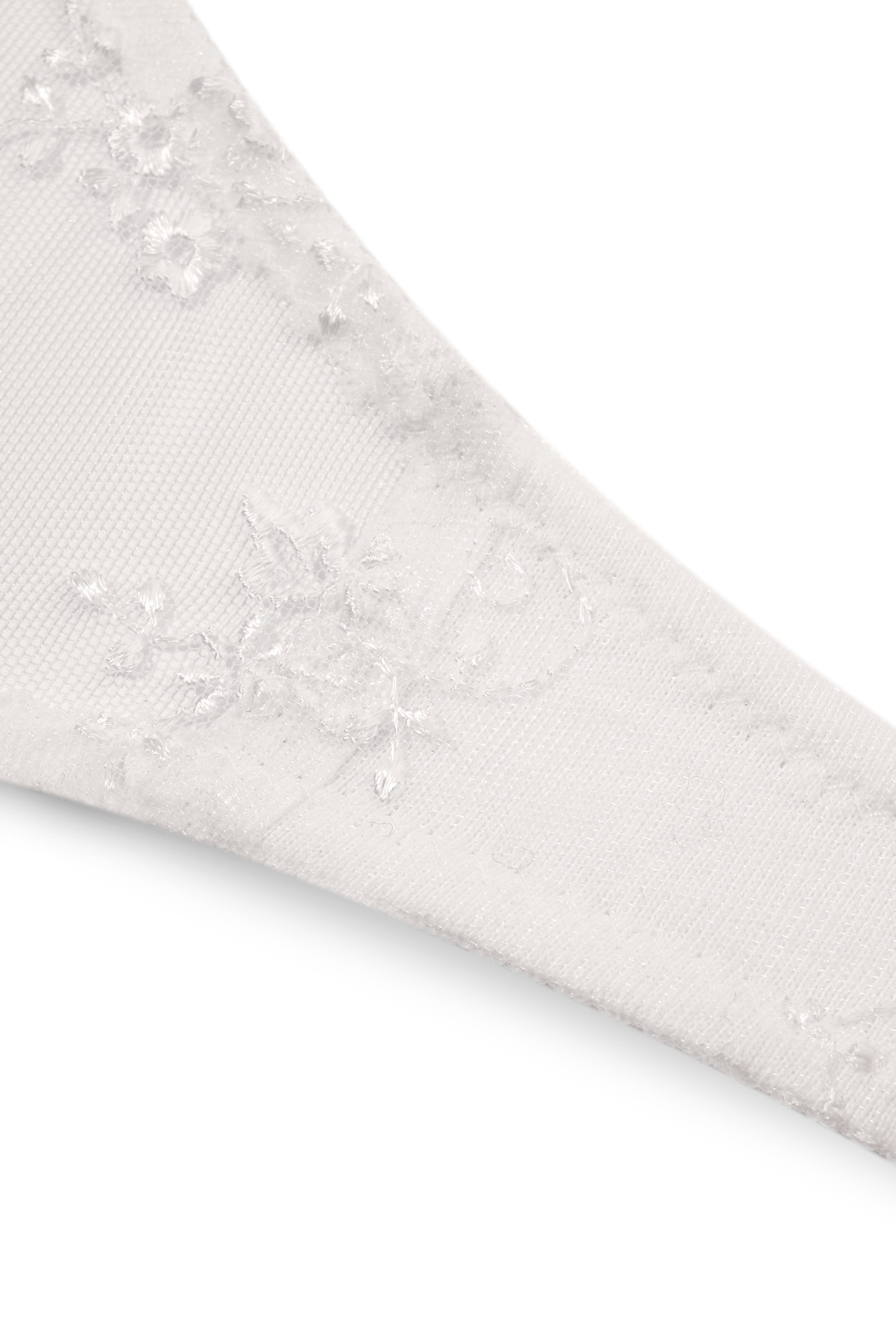 cadolle-cathy-string-fleurette-blanc image 4