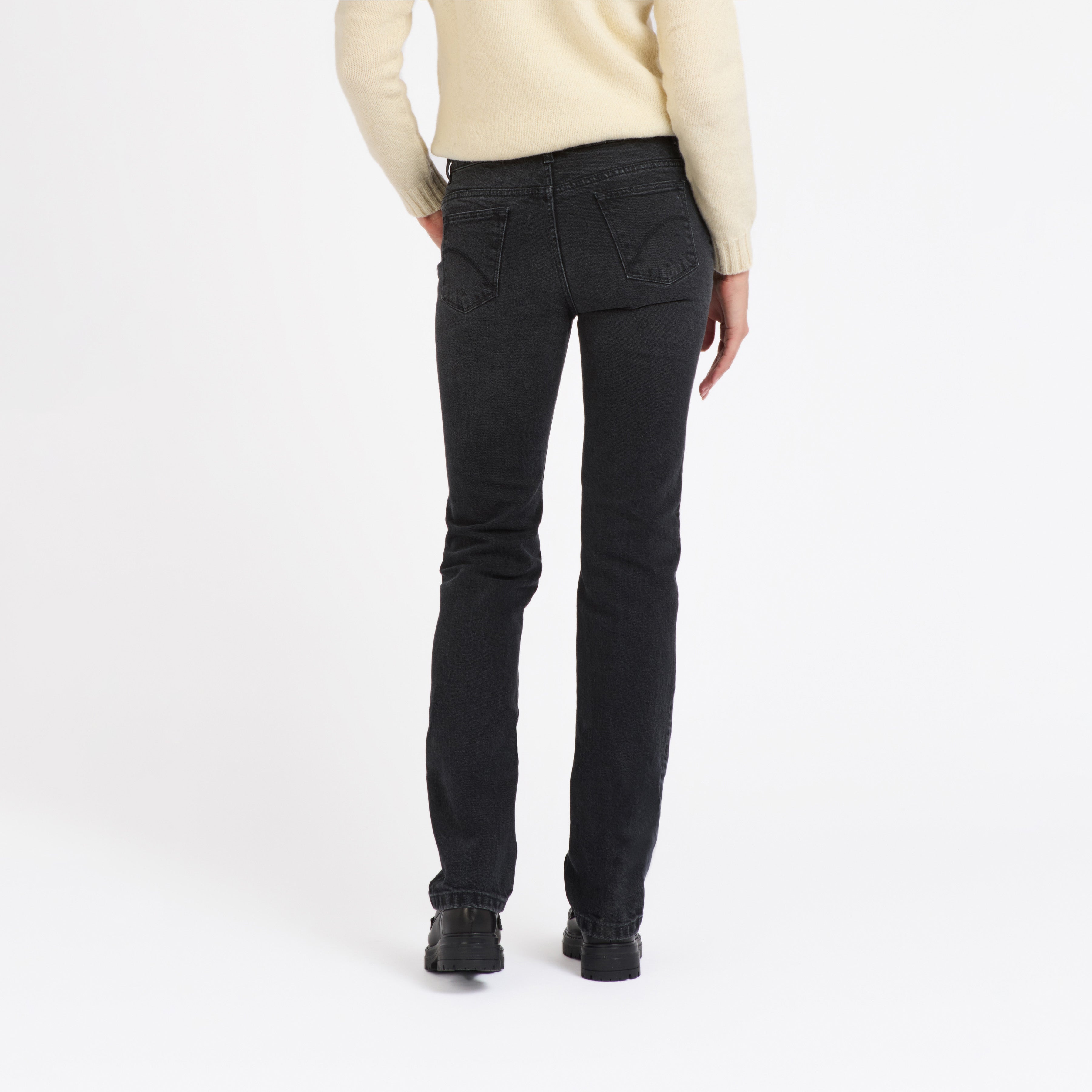 atelier-tuffery-jean-femme-droit-ajust-augusta-noir-d-lav image 4