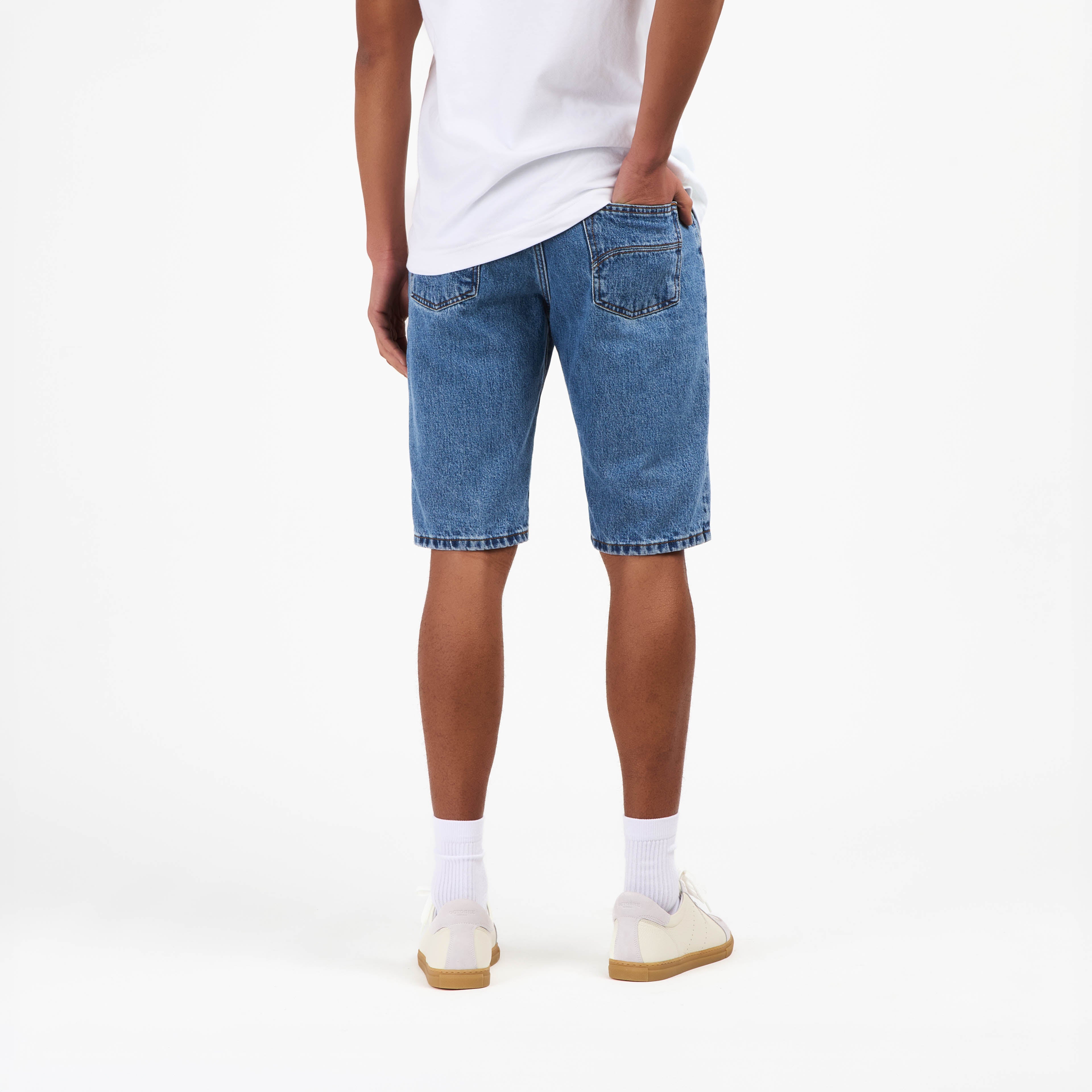 atelier-tuffery-marius-short-homme-en-jean-clair image 4