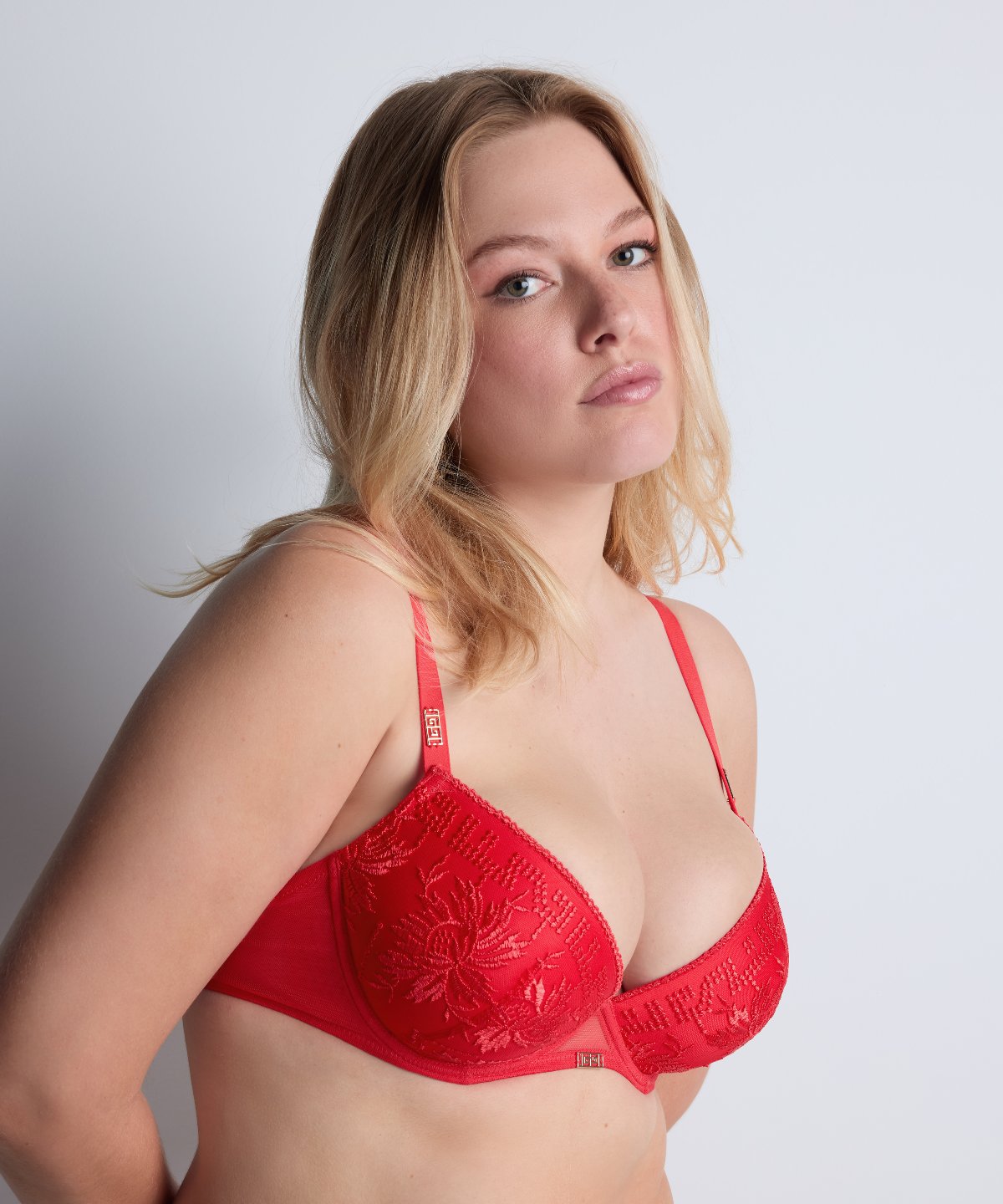 aubade-rules-of-attraction-soutien-gorge-push-up-coques-flame image 6