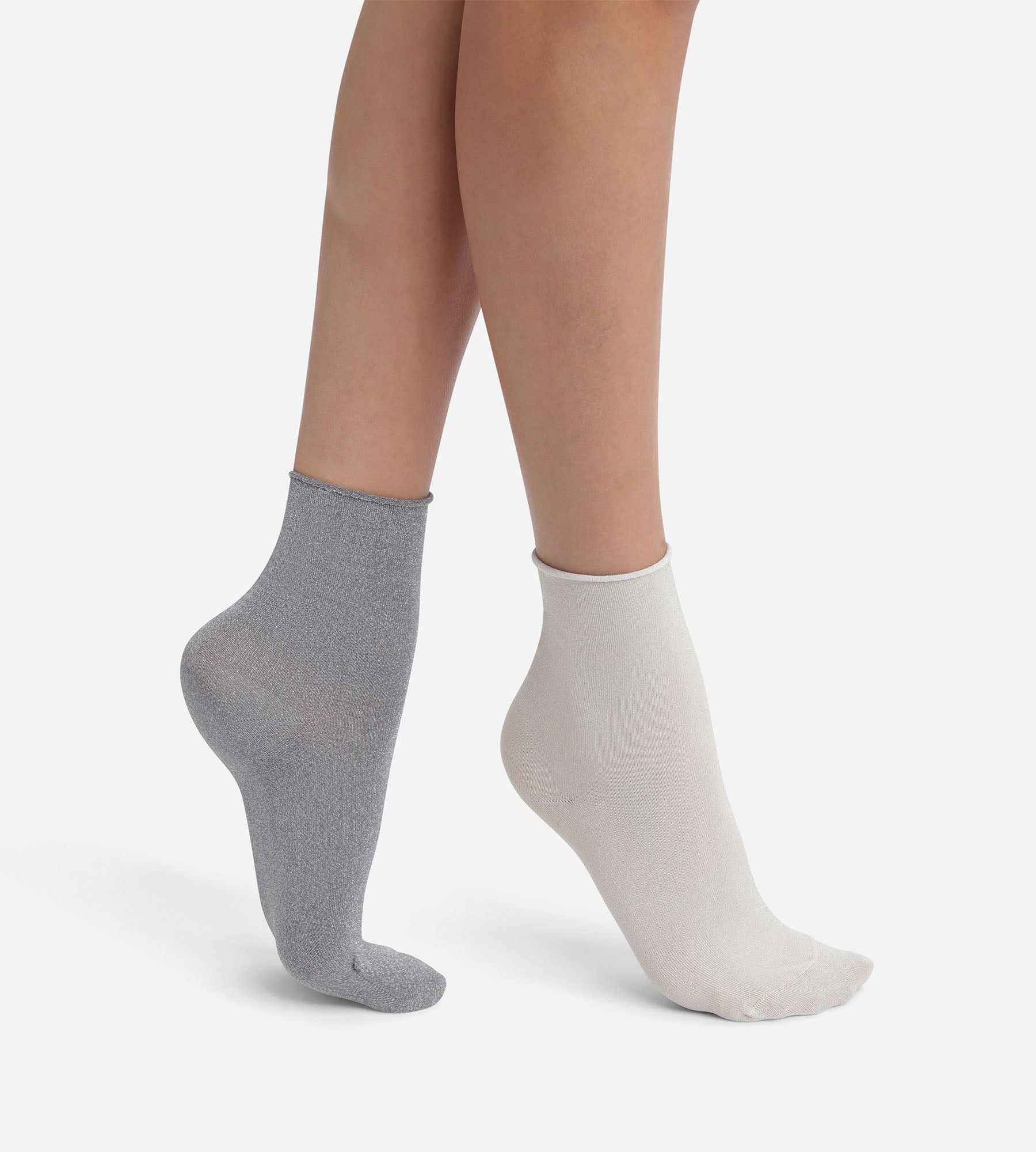 dim-mode-lot-de-2-paires-mi-chaussettes-femme-lurex-gris image 1