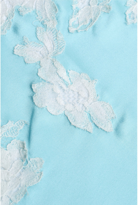 cadolle-eloise-nuisette-soie-bleue-ciel-dentelle-blanche image 2