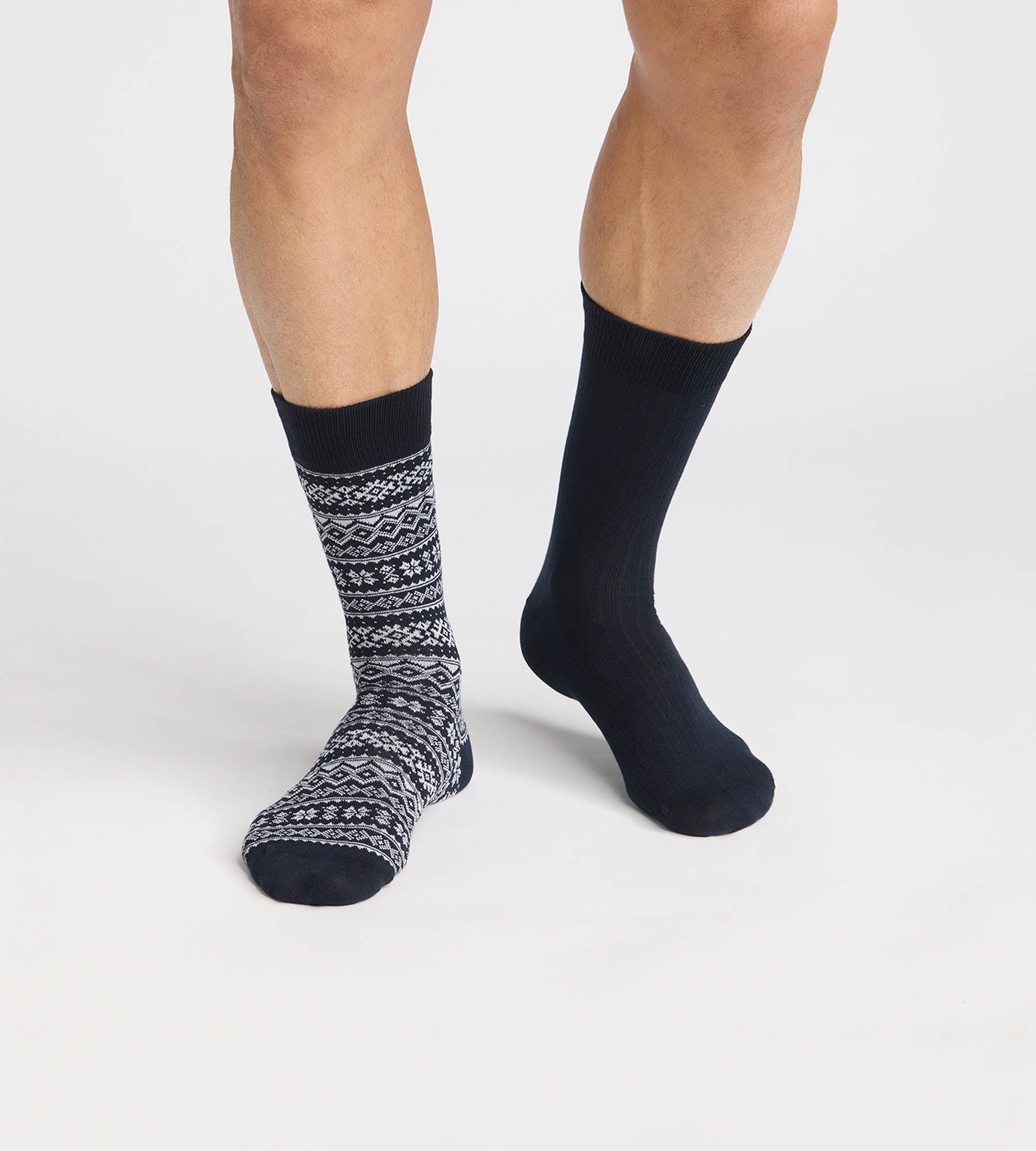 dim-coton-fancy-lot-de-2-chaussettes-homme-nordique-navy-bleu image 1