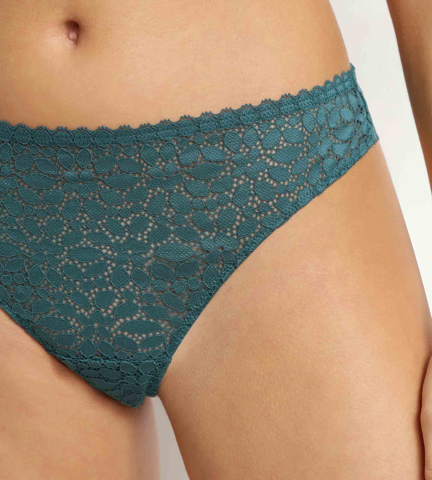 dim-daily-dentelle-tanga-femme-vert-meraude image 6