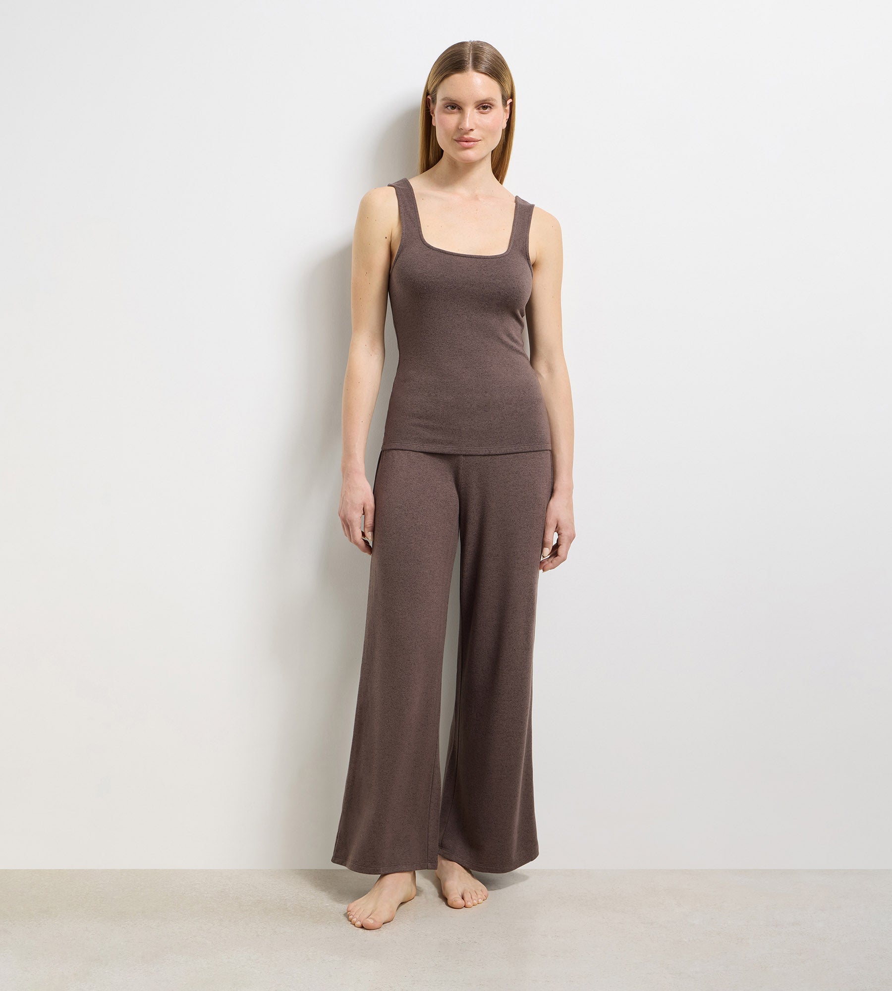 dim-x-in-s-de-la-fressange-ensemble-pyjama-d-bardeur-pantalon-marron-profond image 1