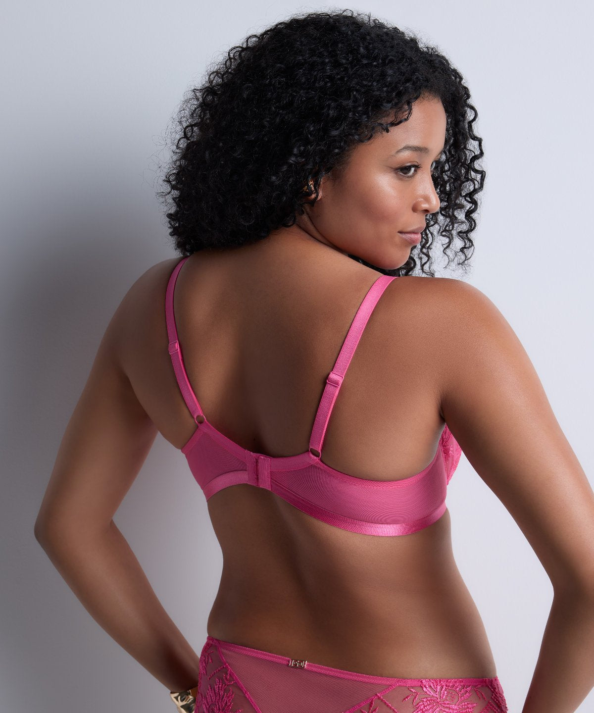 aubade-rules-of-attraction-soutien-gorge-corbeille-armatures-exciting-pink image 8