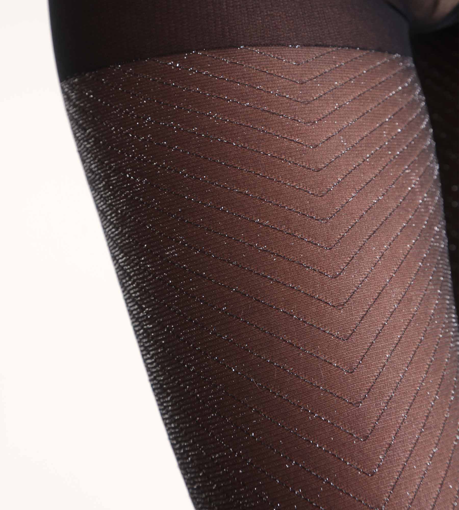 dim-style-shiny-collant-noir-voile-17d-paillettes-brillantes image 3
