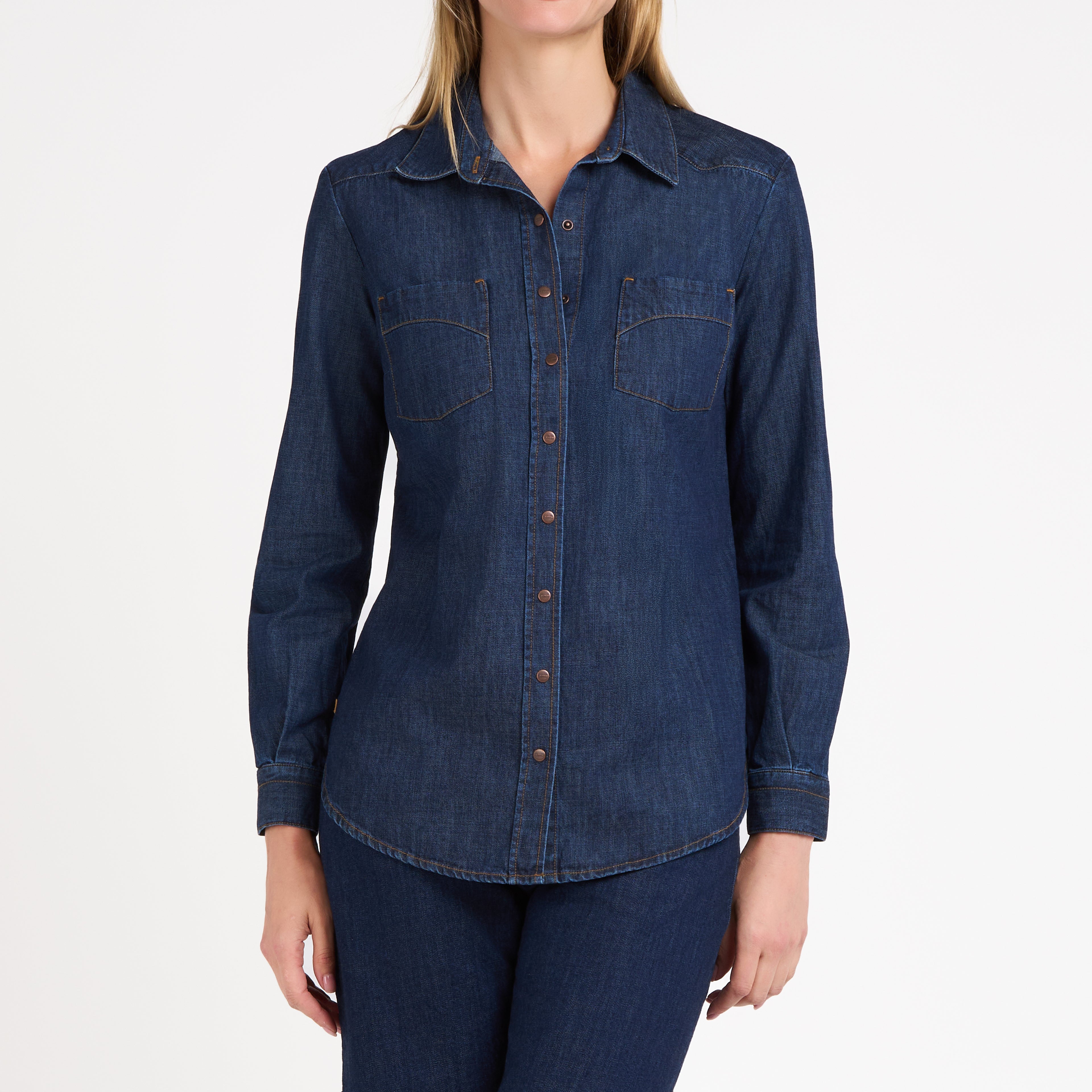 atelier-tuffery-chemise-femme-en-jean-brut-c-vennes image 2