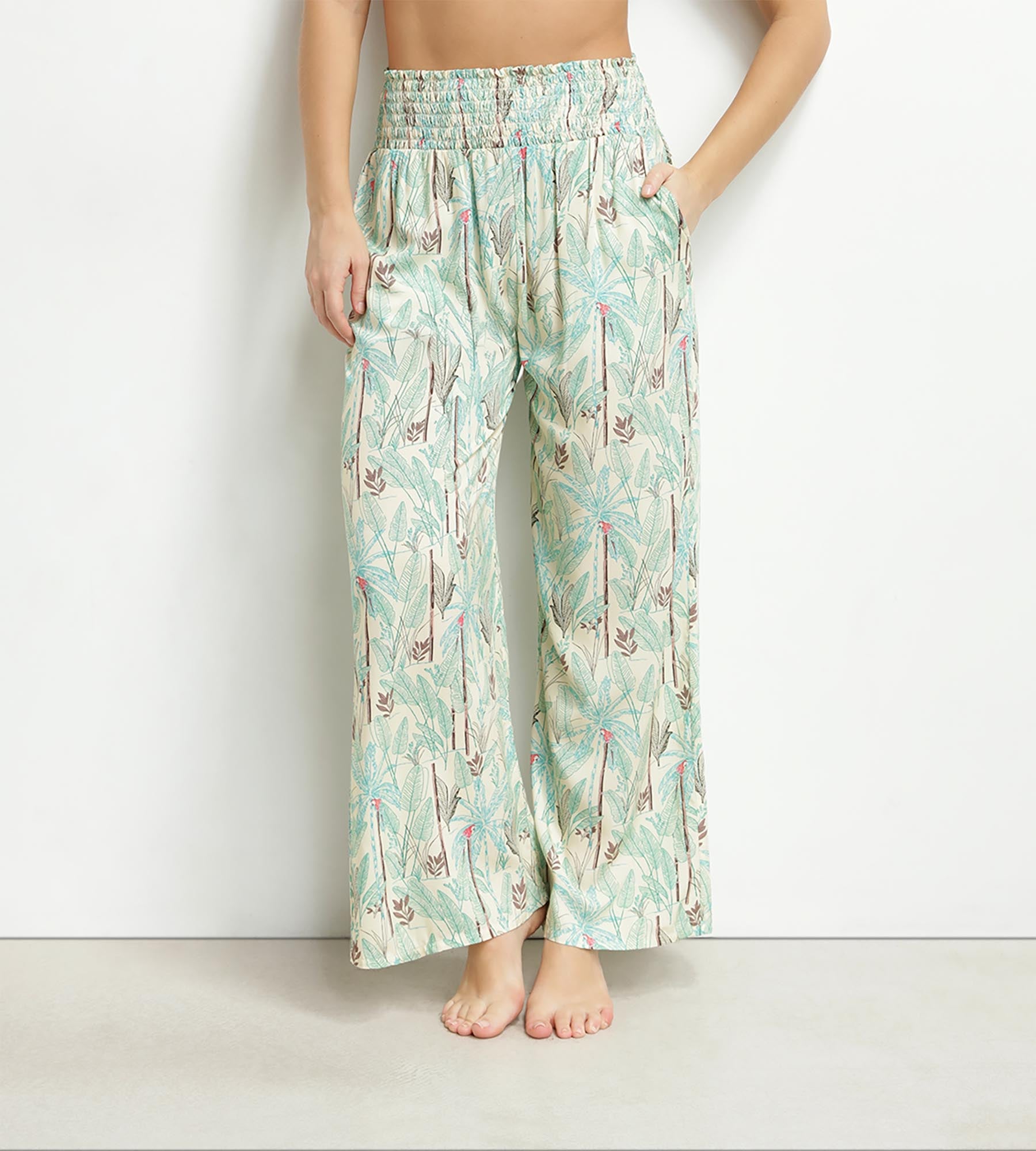 dim-pantalon-de-plage-femme-large-motif-palmiers image 1
