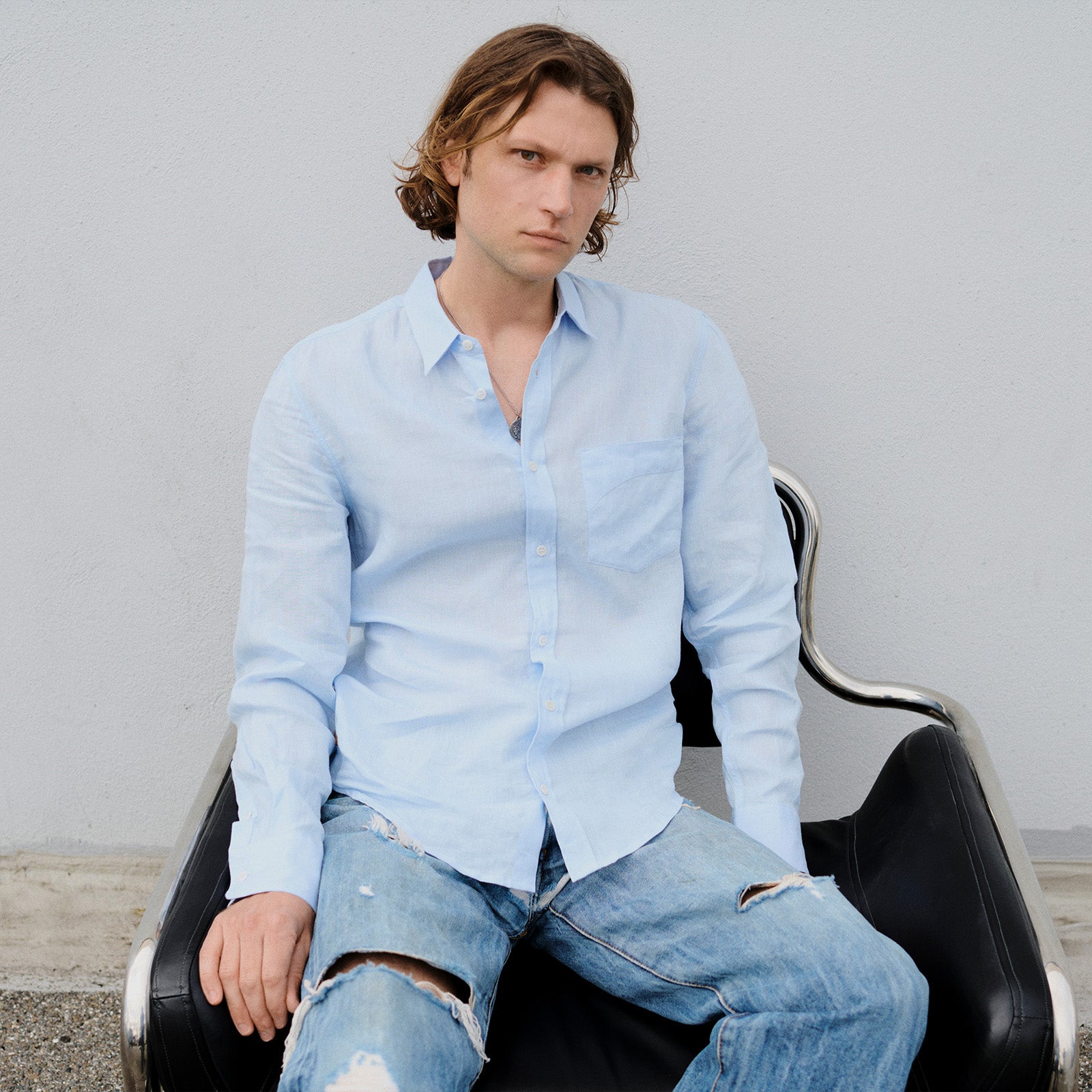atelier-tuffery-chemise-aubrac-homme-droite-en-lin-fran-ais-bleu-clair image 2