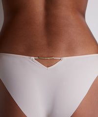 aubade-into-the-groove-shorty-br-silien-sandstone image 5