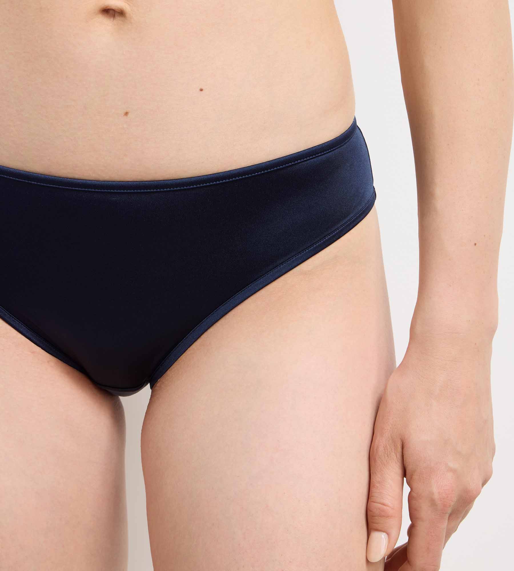dim-x-ines-de-la-fressange-culotte-femme-bleu-fonc image 6