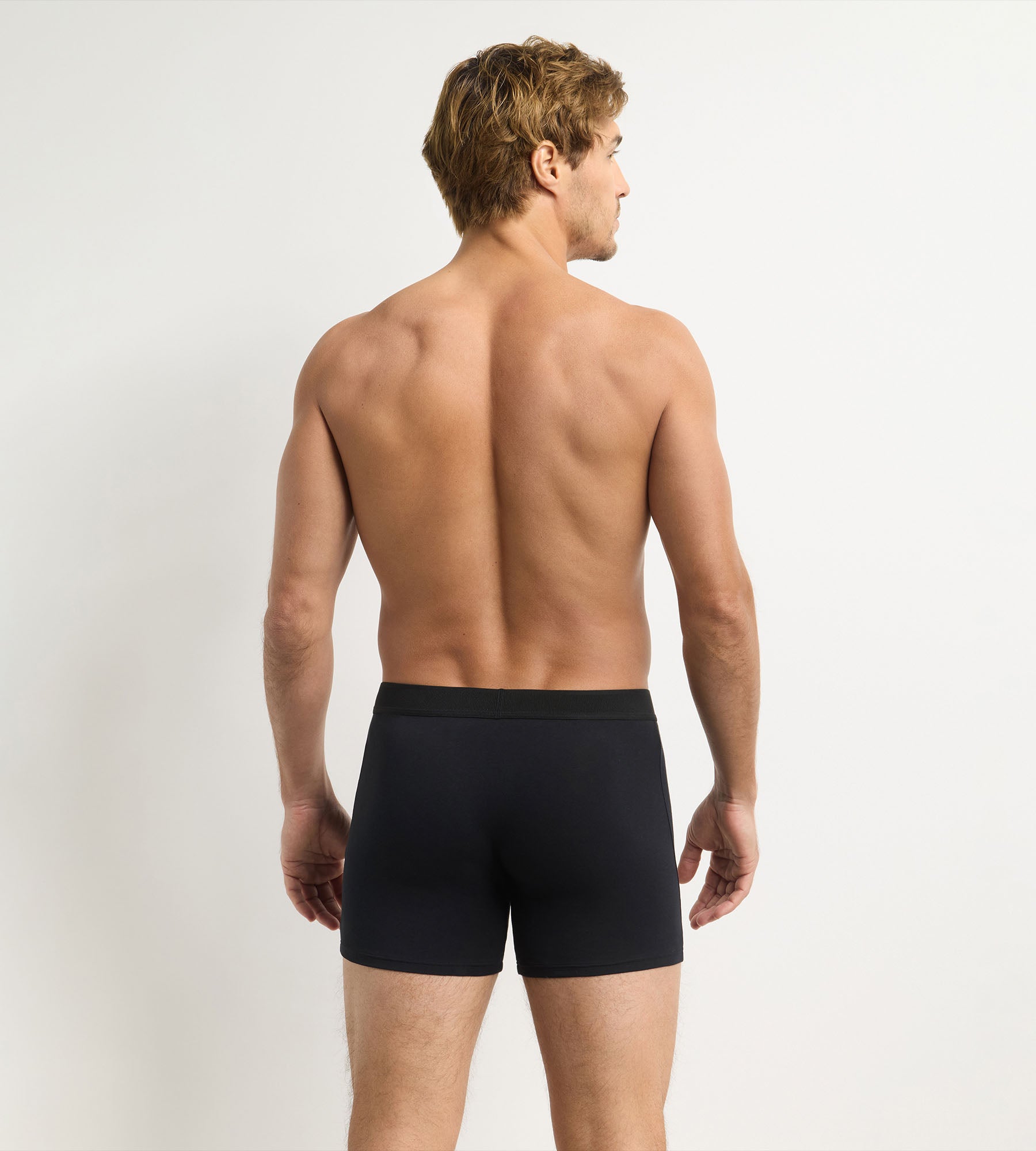dim-signature-boxer-homme-noir-coupe-standard-4-coton image 2