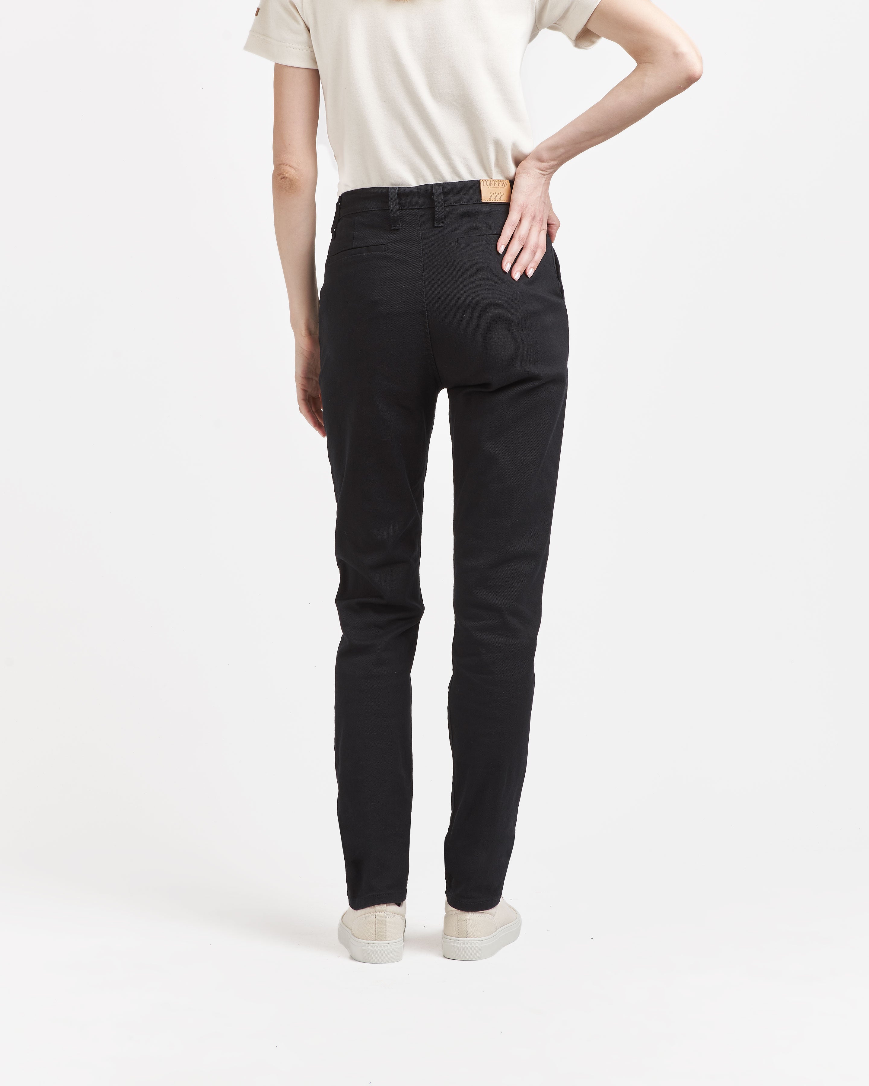 atelier-tuffery-l-onie-chino-femme-taille-haute-noir image 4