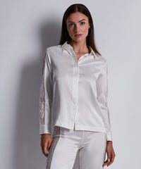 aubade-midnight-whisper-blouse-opale-chemise-en-soie-avec-inserts-en-dentelle-et image 6