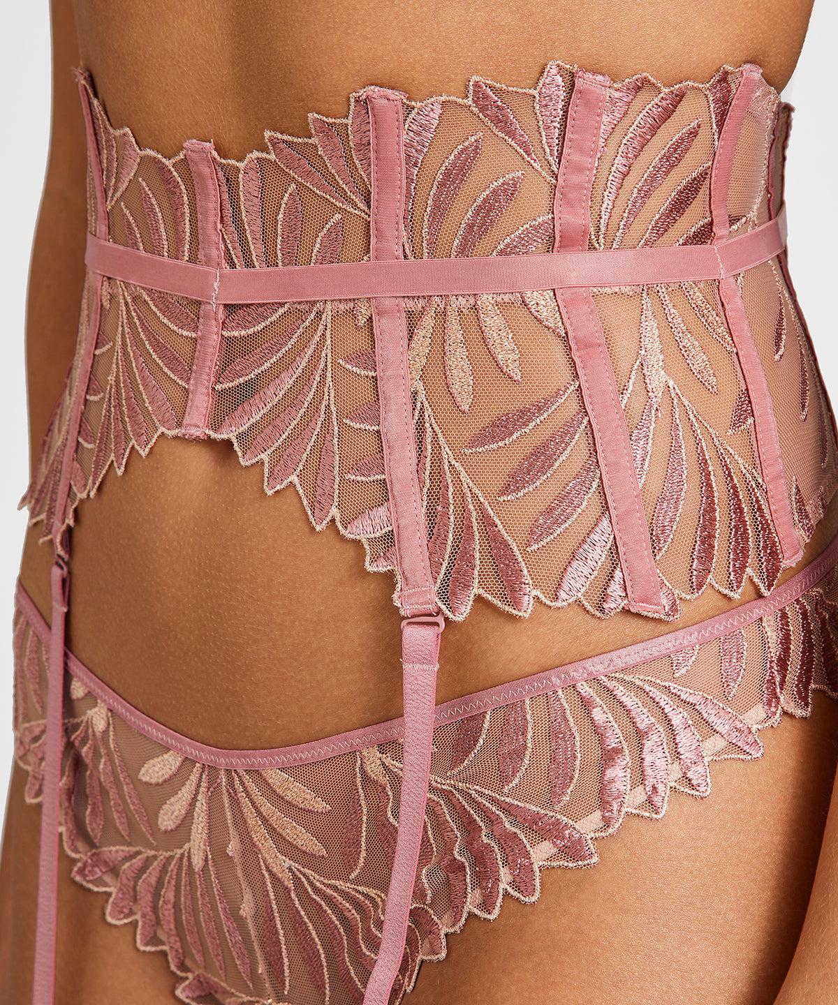 aubade-sensory-illusion-serre-taille-silk-rose image 5
