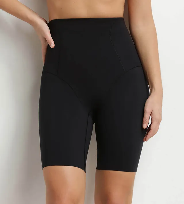 dim-silhouette-contour-shorty-long-gainant-microfibre-noir image 1