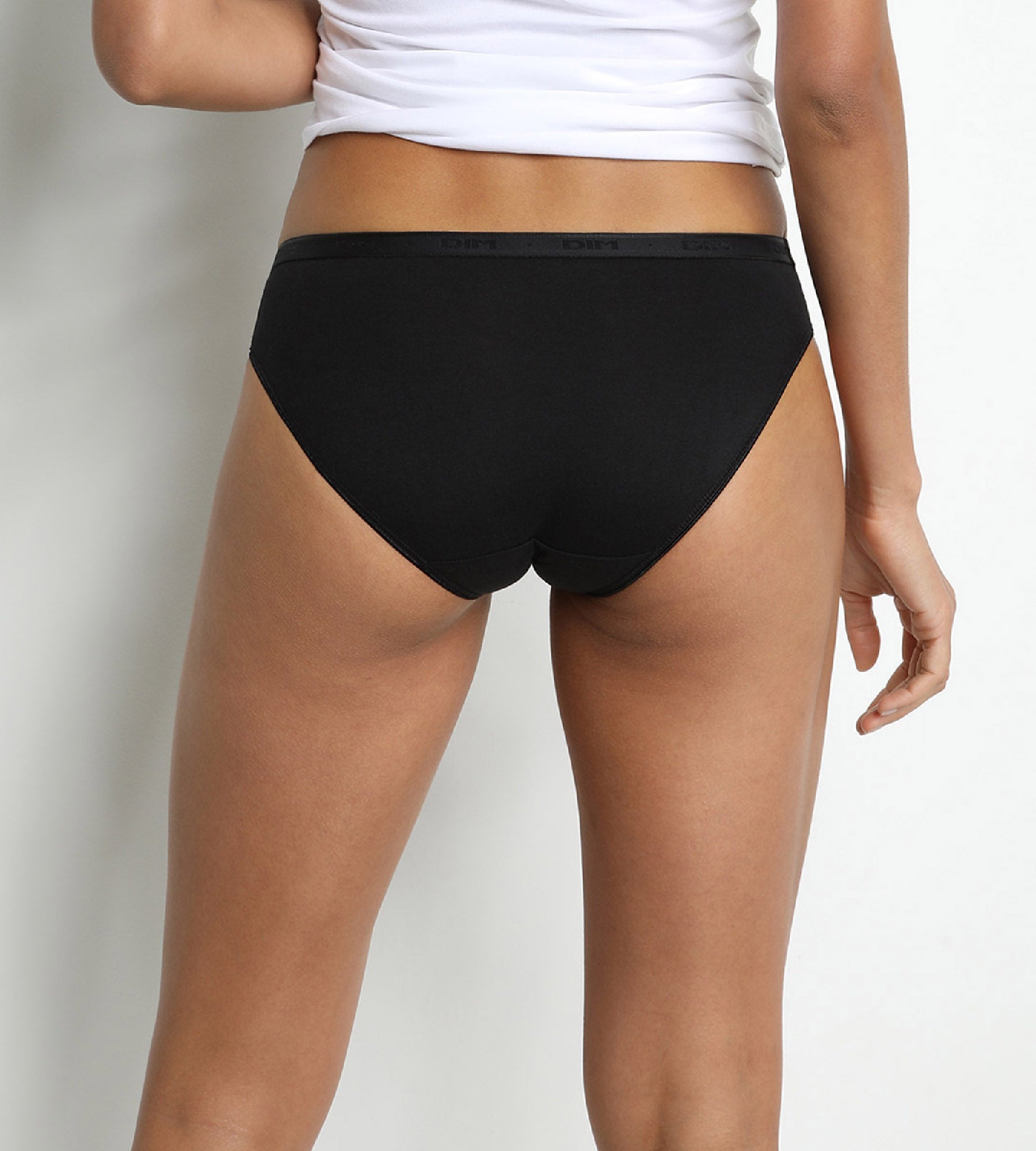 dim-coton-bio-lot-de-2-slips-midi-noir-et-blanc-femme image 2