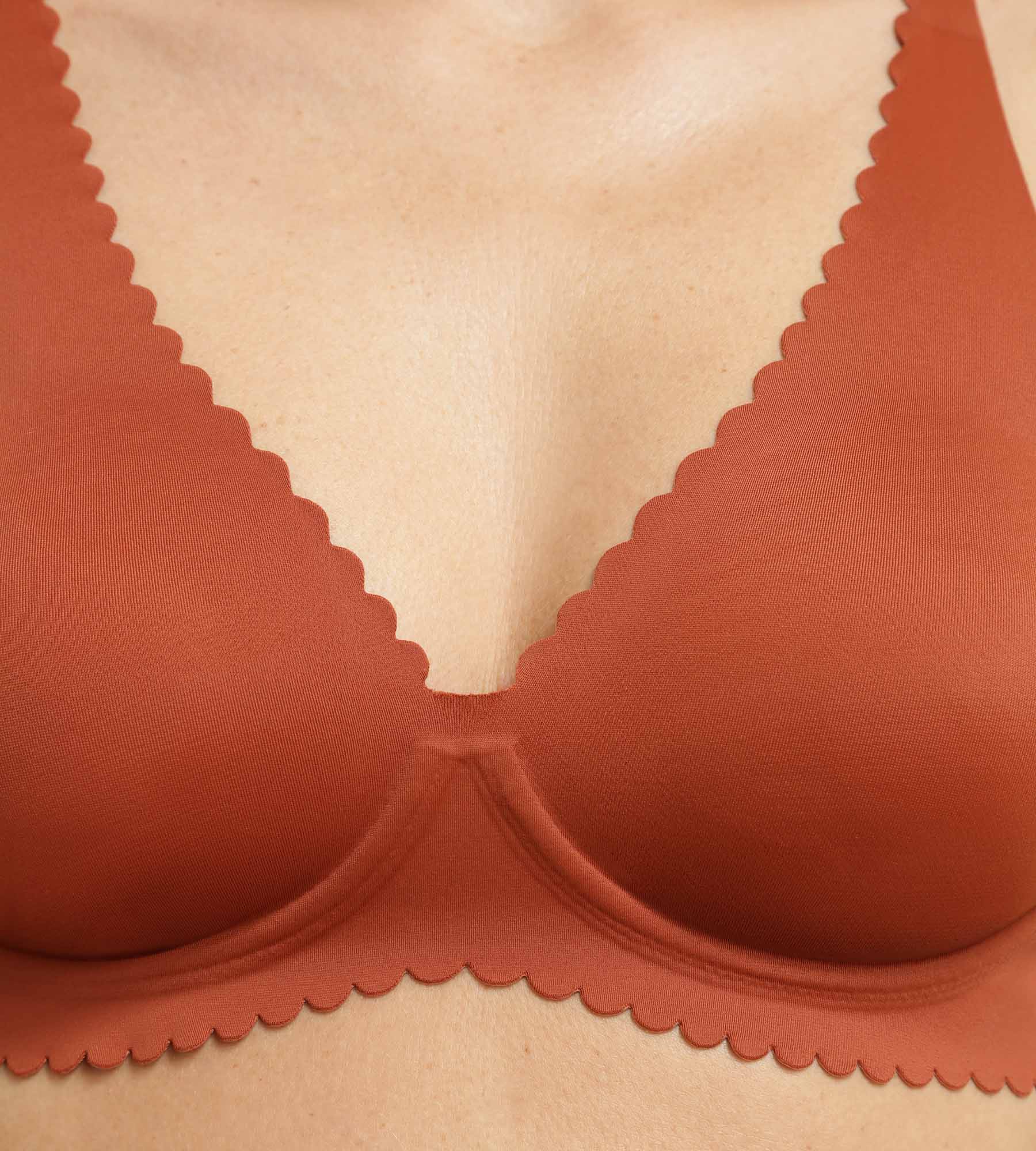 dim-body-touch-soutien-gorge-foulard-armatures-microfibre-brun-cannelle image 6