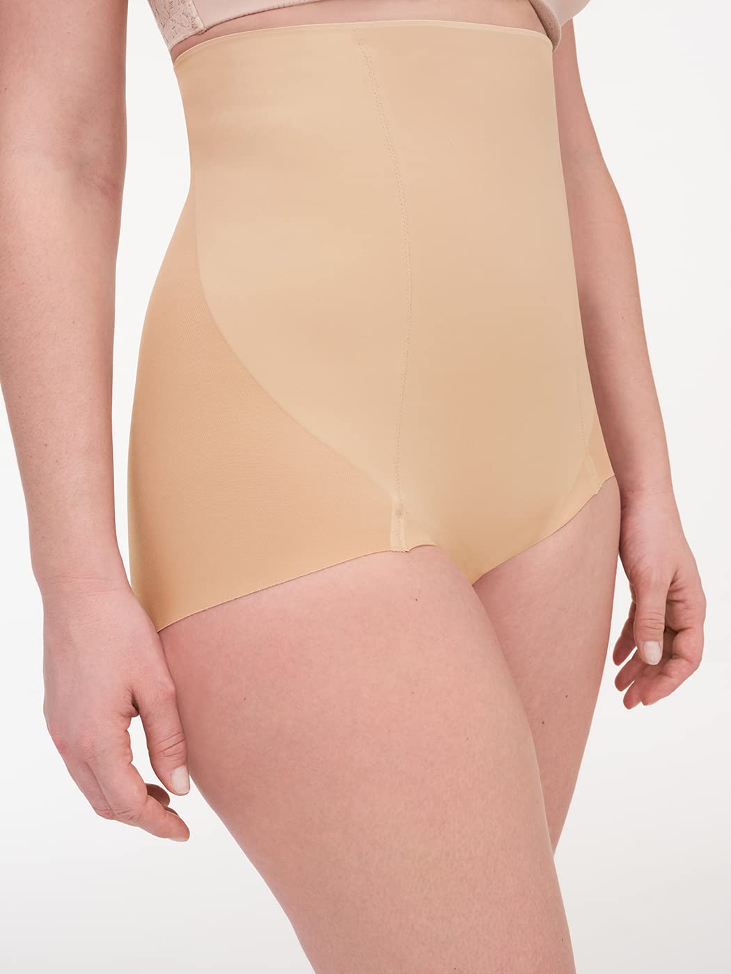 chantelle-basic-shaping-slip-femme-taille-haute-gainant-invisible image 7