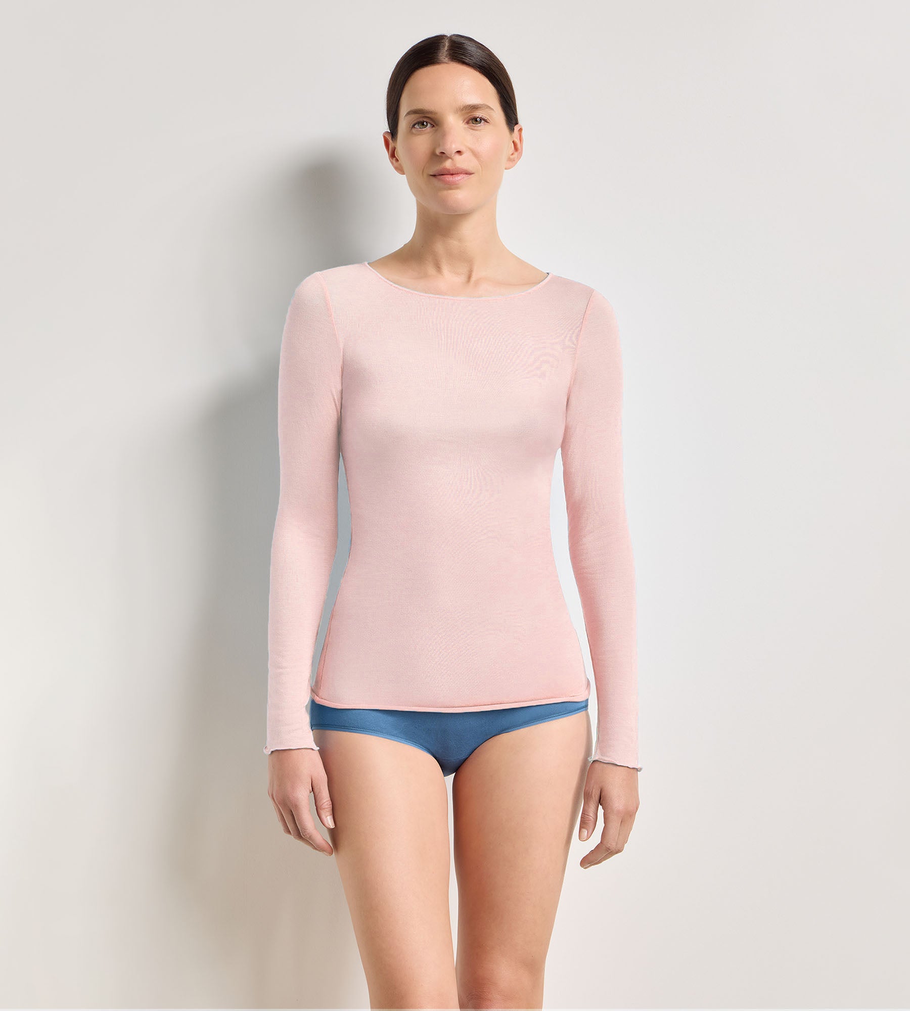 dim-thermal-light-t-shirt-femme-col-rond-rose-doux image 3