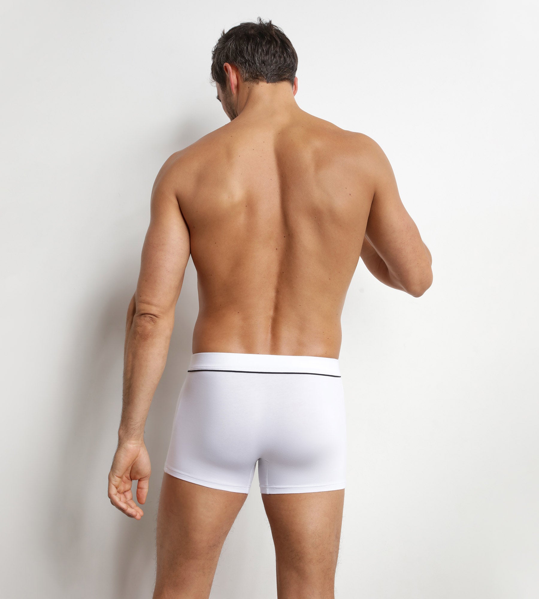 dim-gentleman-boxer-homme-coton-modal-blanc-cru-forme-courte image 2