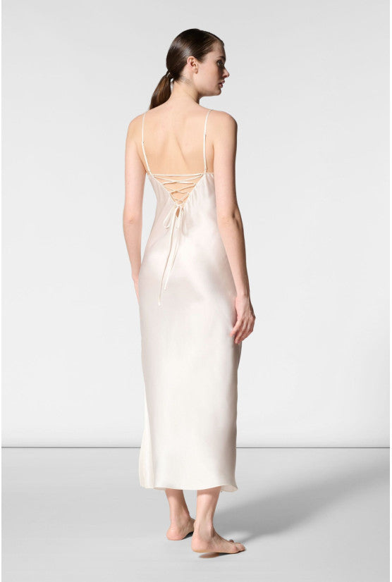 cadolle-eloise-chemise-de-nuit-soie-ivoire-mariage image 2