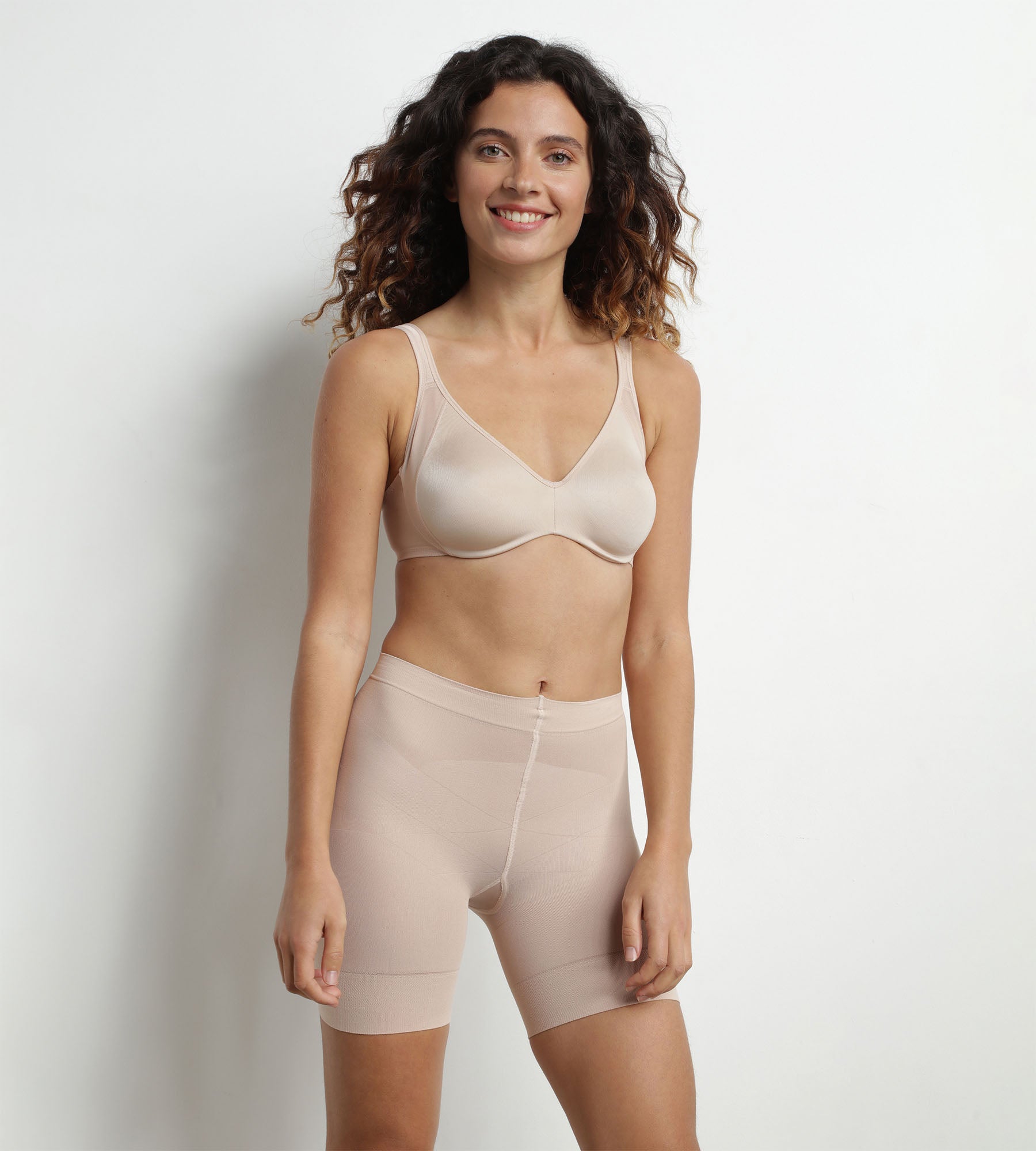 dim-generous-minimizer-soutien-gorge-minimiseur-new-skin-femme image 3