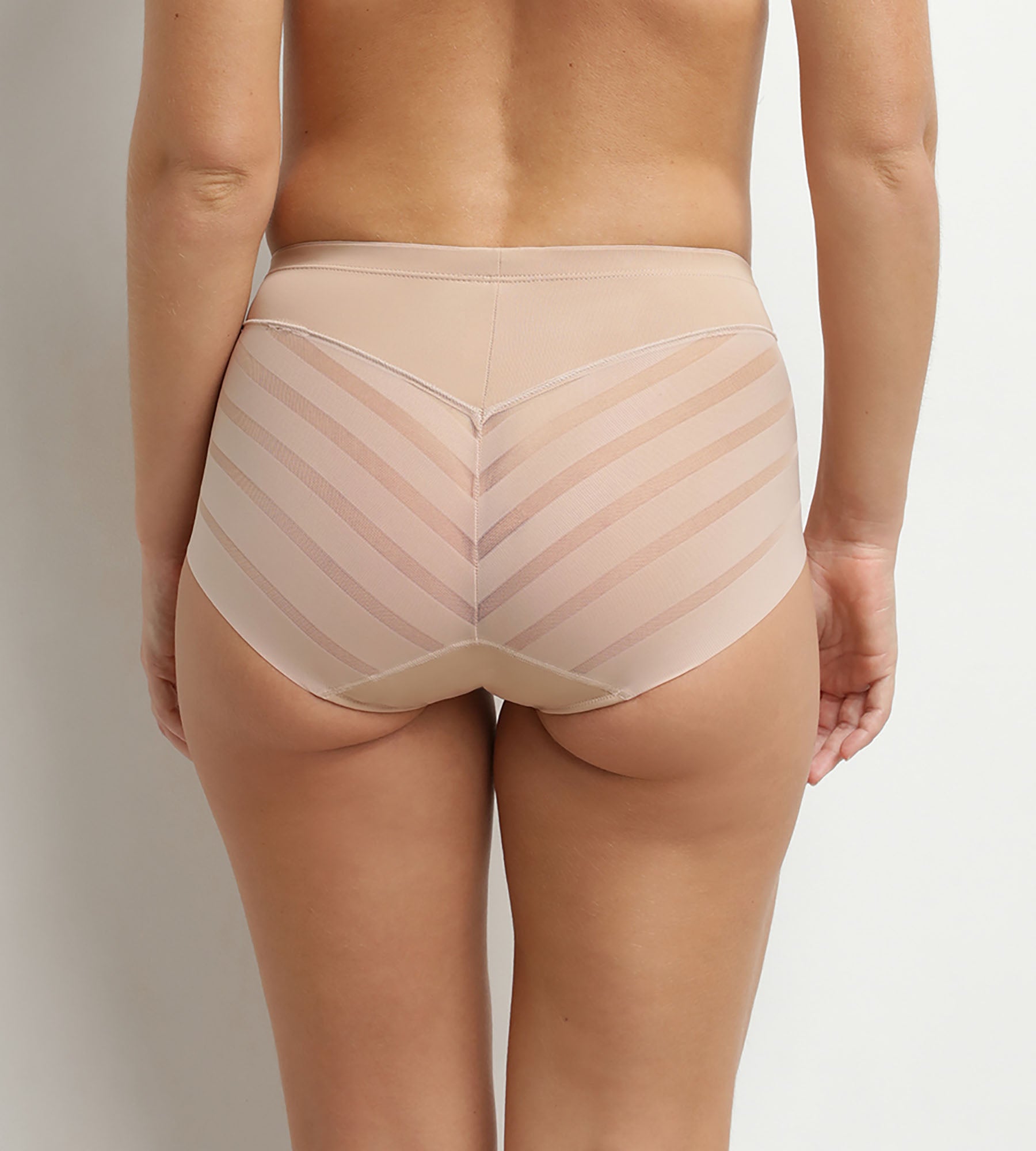 dim-culotte-ventre-plat-femme-midi-nude-silhouette-l-gance image 2