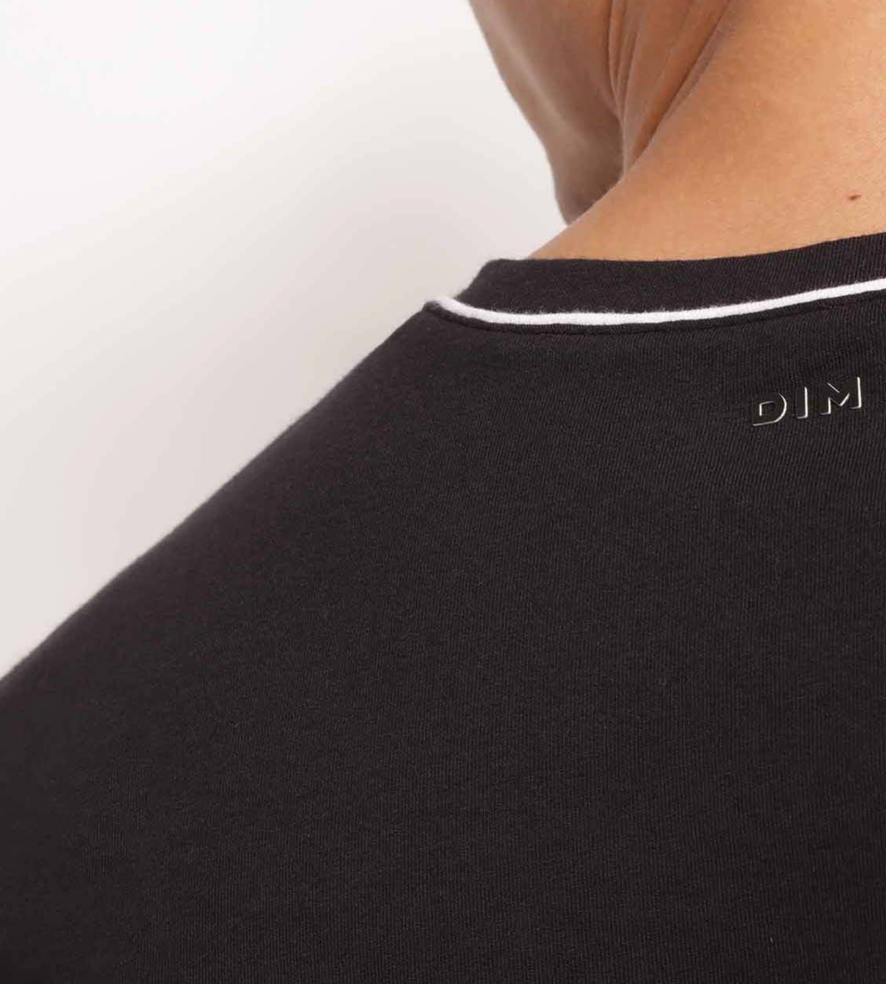 dim-move-t-shirt-de-sport-homme-thermor-gulateur-noir image 2