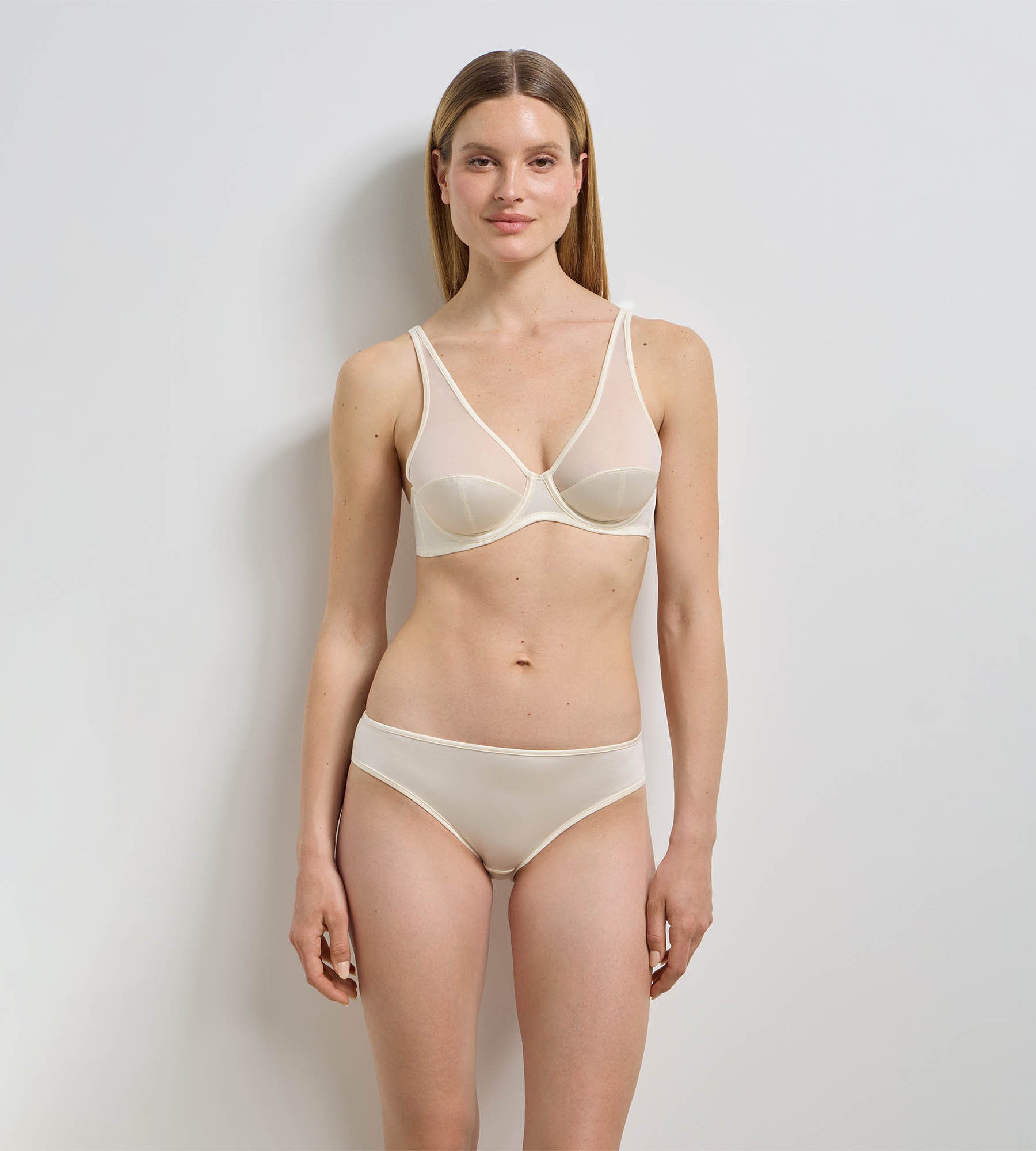 dim-x-ines-de-la-fressange-culotte-ivoire-micro-satin-et-tulle image 3