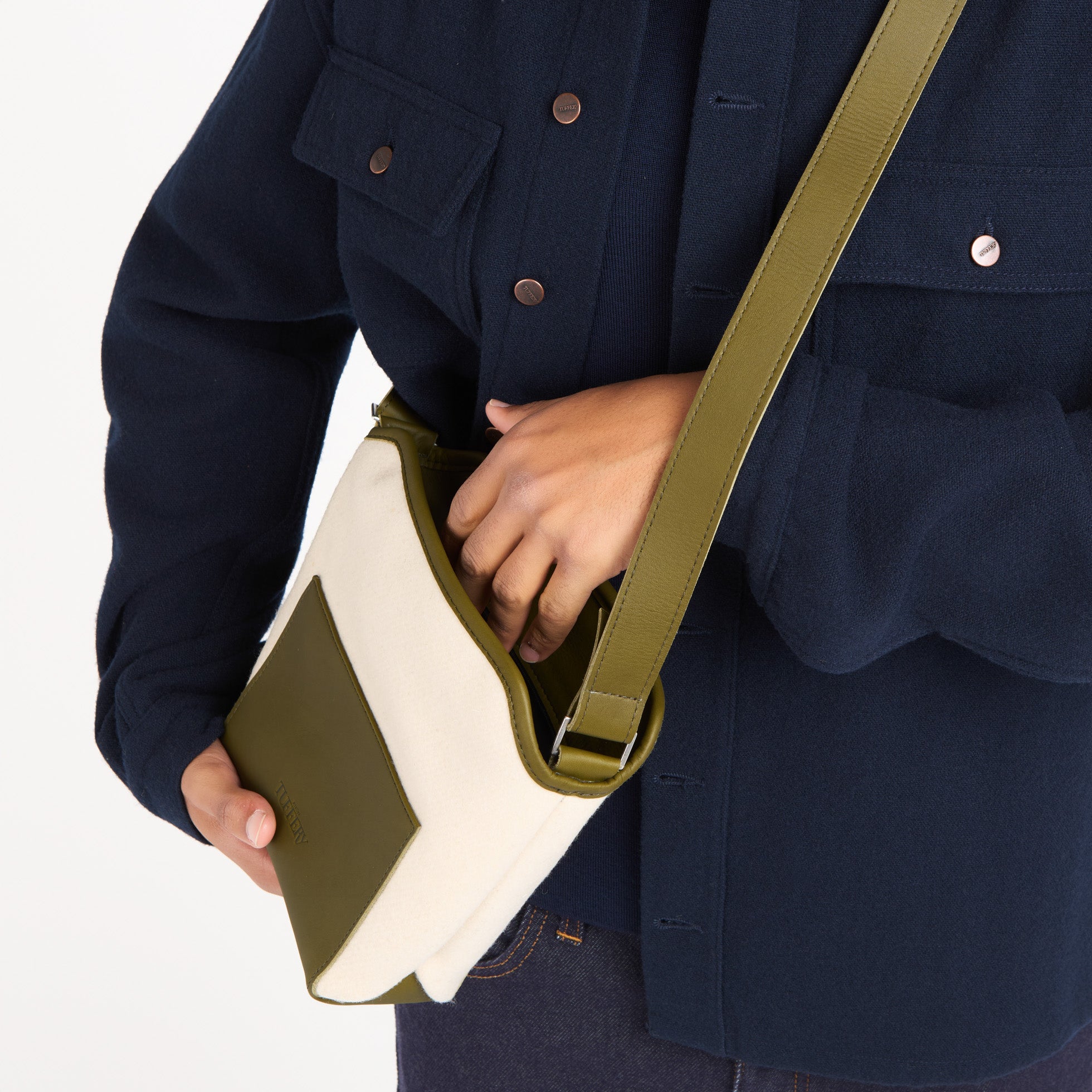 atelier-tuffery-sac-bandouli-re-cuir-laine-fran-aise-cru image 7