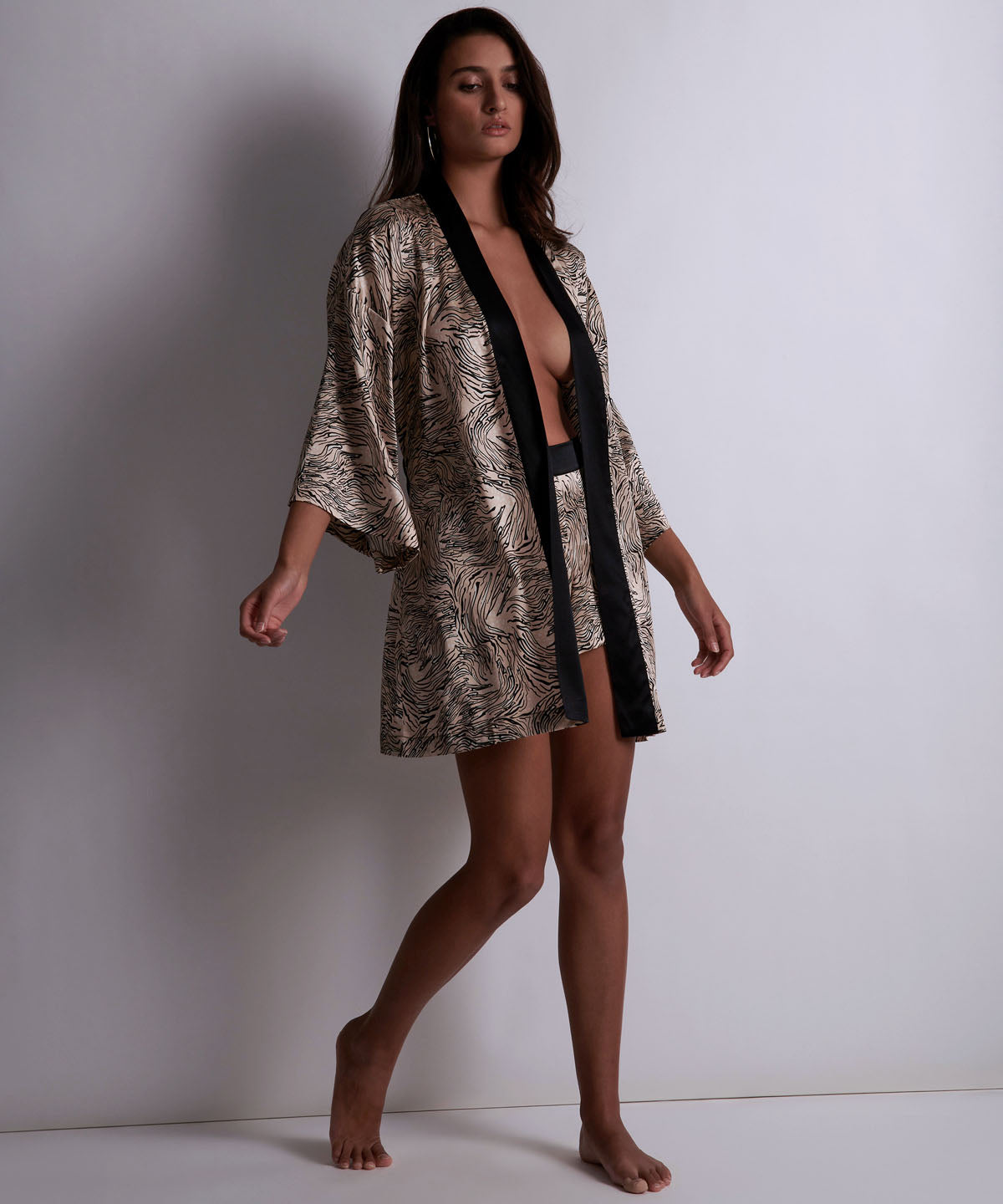 aubade-smocky-night-kimono-f-line-en-soie image 4