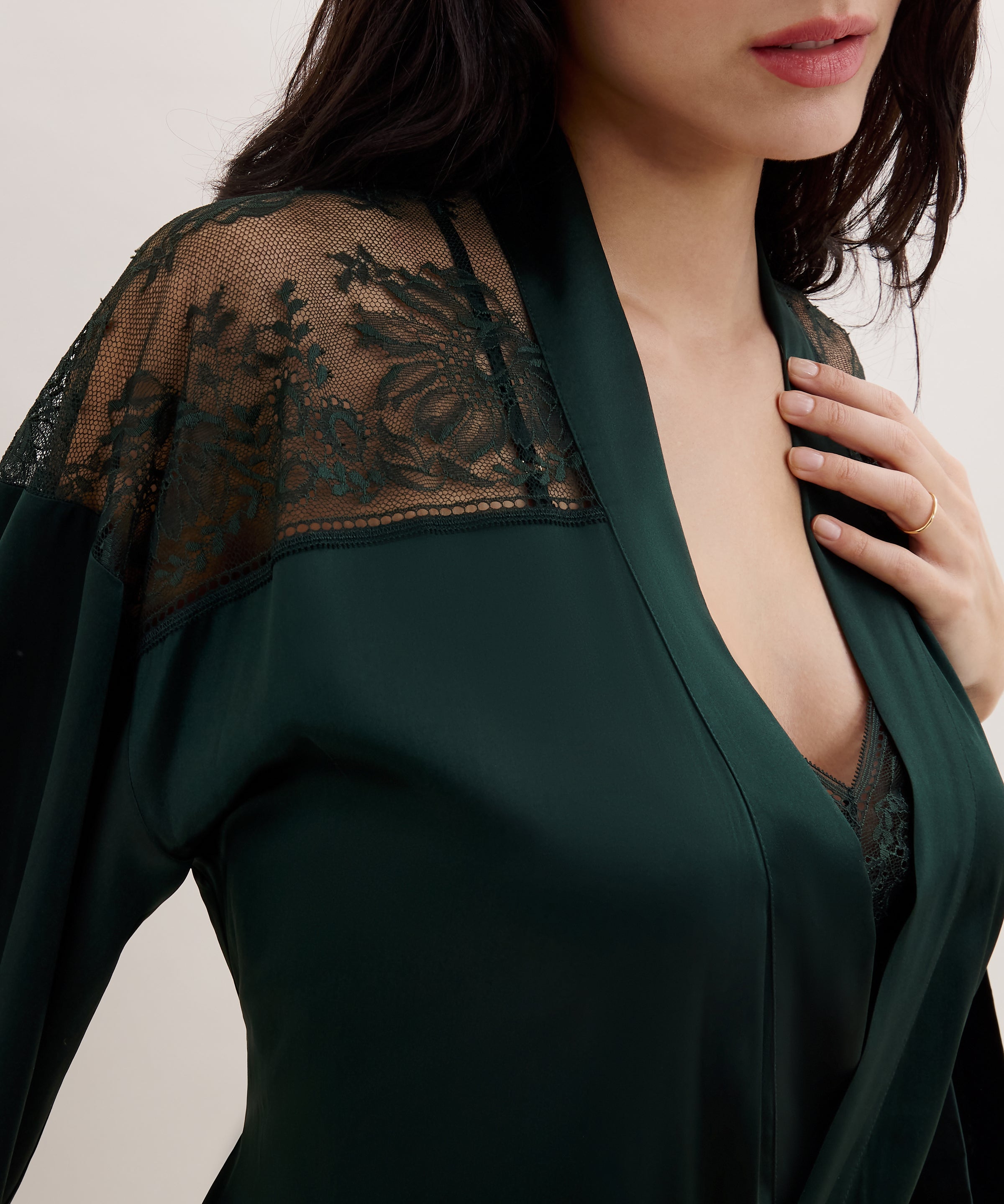 aubade-midnight-whisper-kimono-mysterious-green image 4