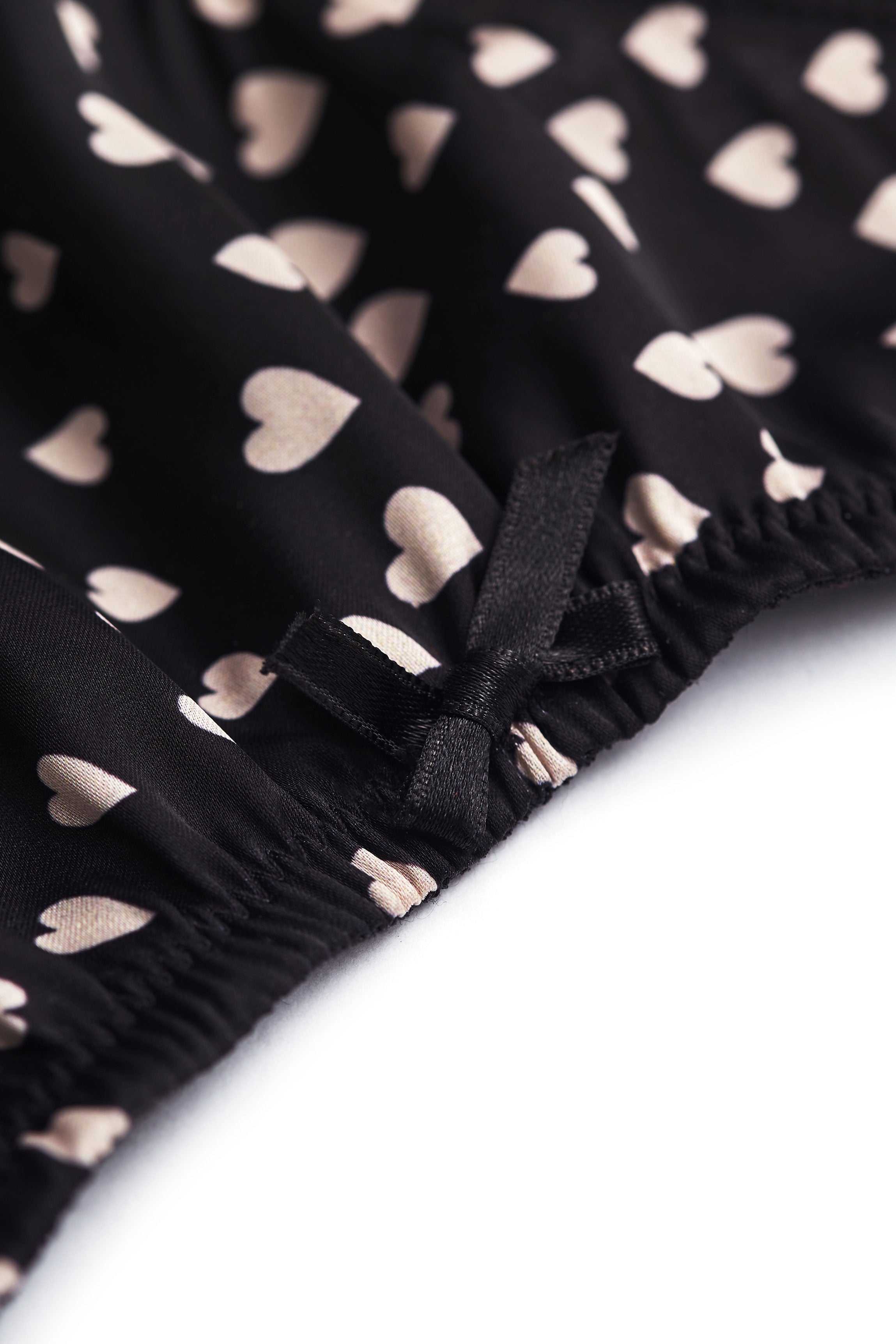 cadolle-petit-c-ur-tanga-dentelle-doubl-e-satin image 4