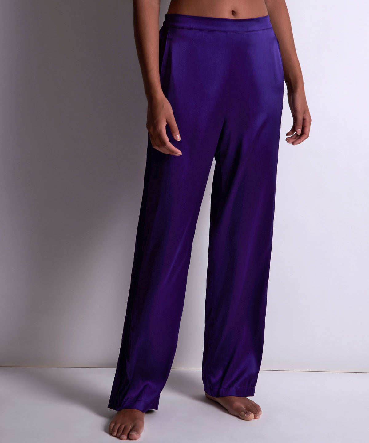 aubade-silk-desire-pantalon-ultraviolet-2 image 2