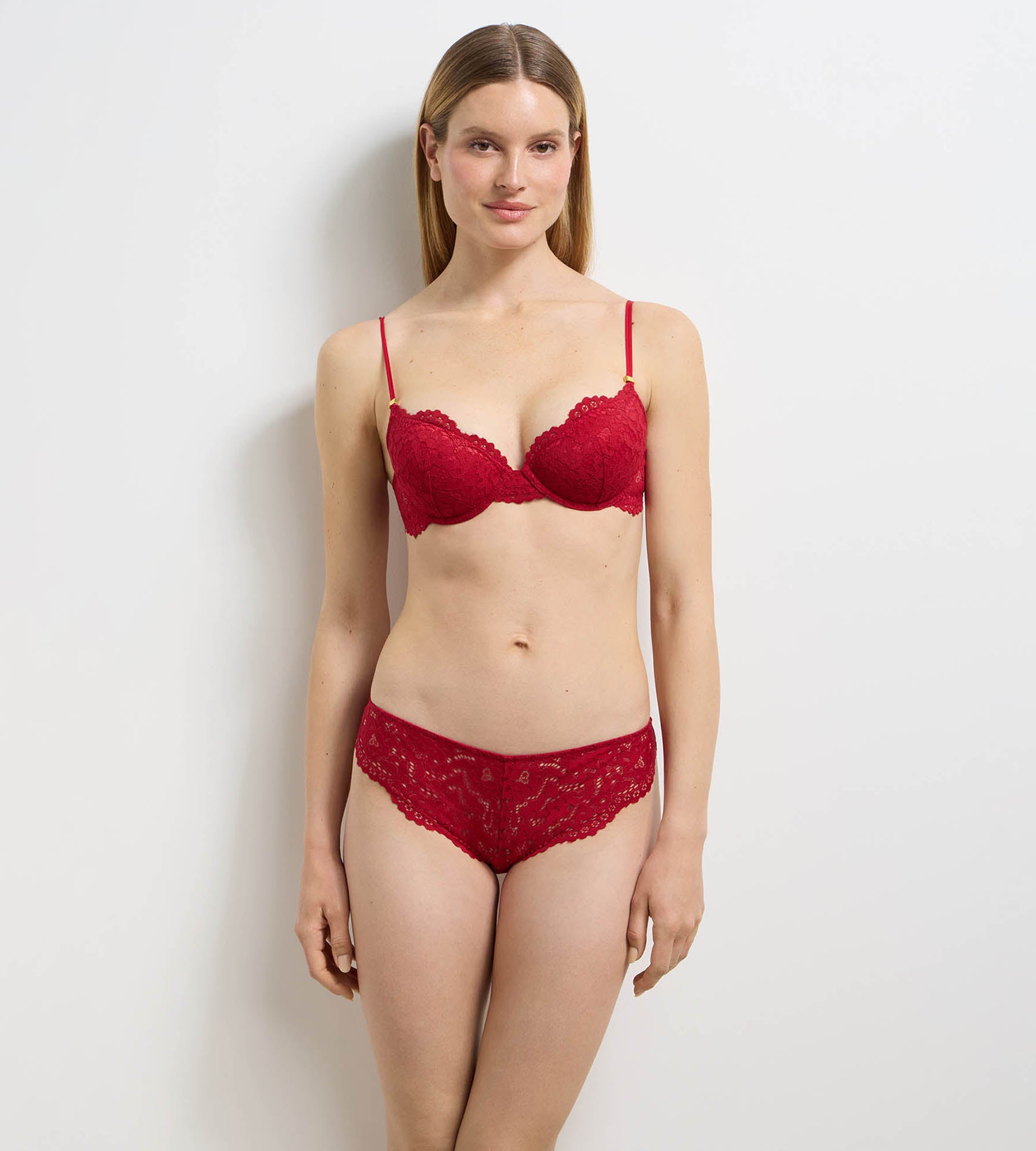 dim-burning-eclat-soutien-gorge-padd-armatures-dentelle-rouge image 4