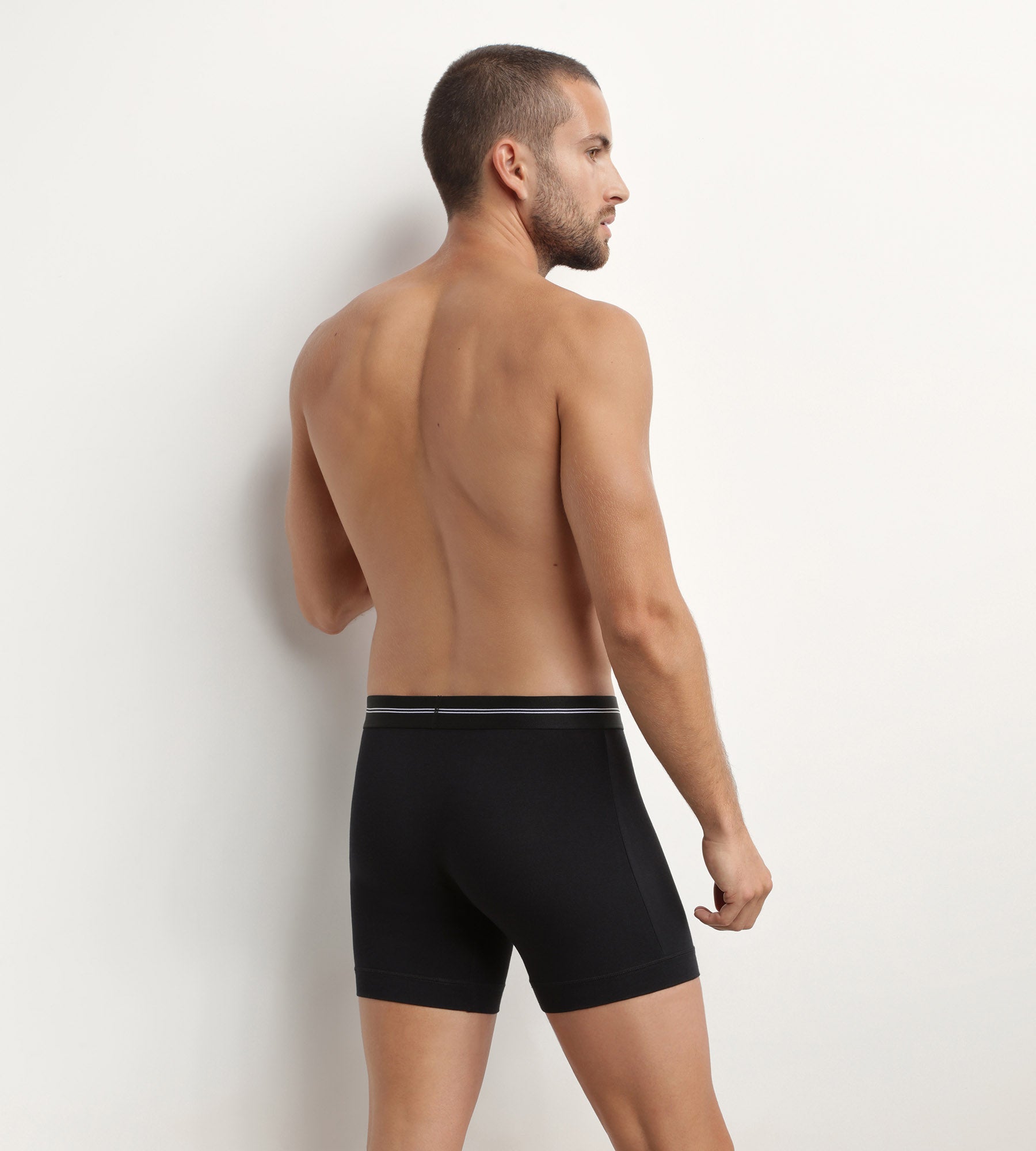 dim-icons-essentiel-boxer-homme-coton-modal-noir-coutures-plates image 2
