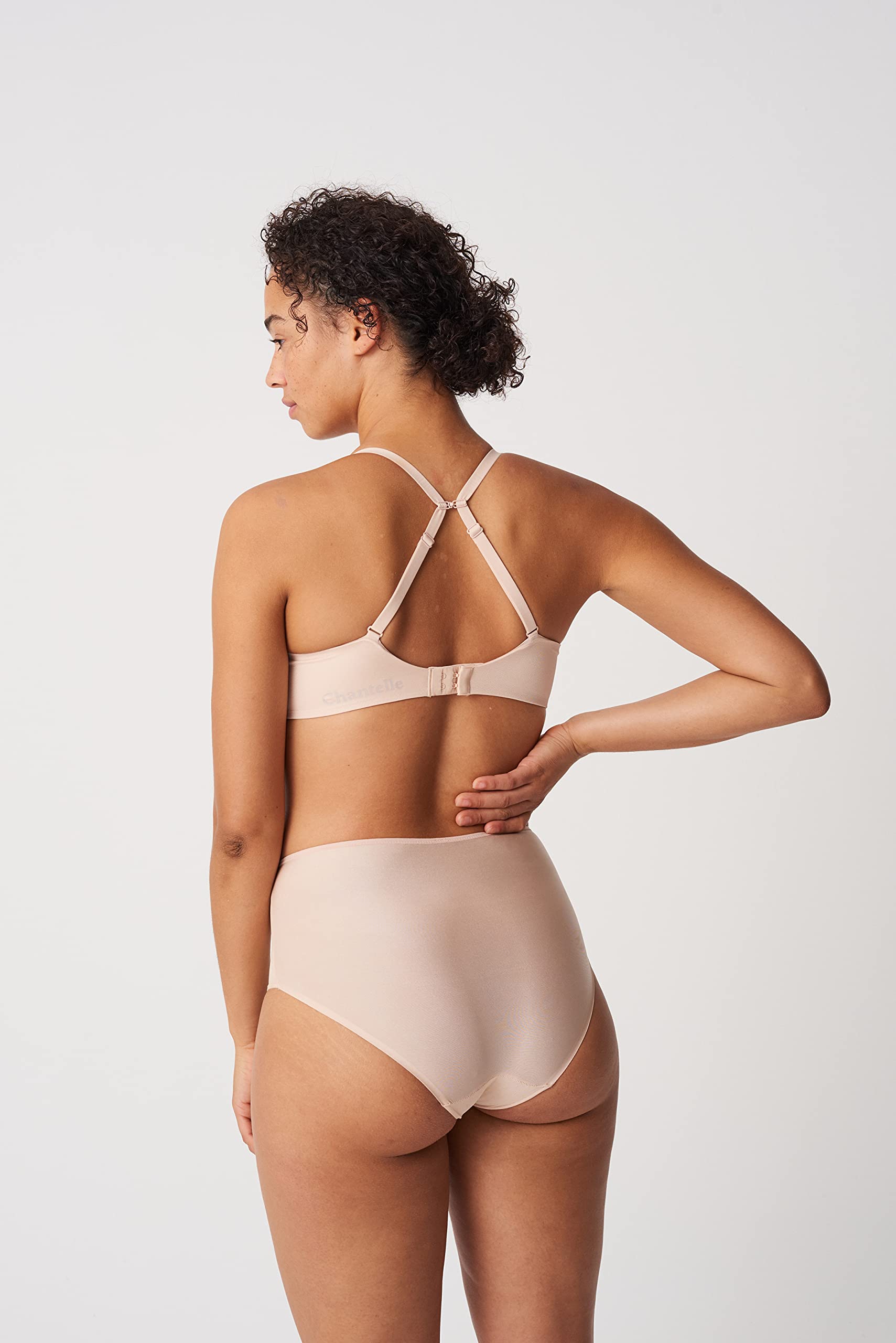 chantelle-prime-culotte-taille-haute-maintien-invisible-femme image 2