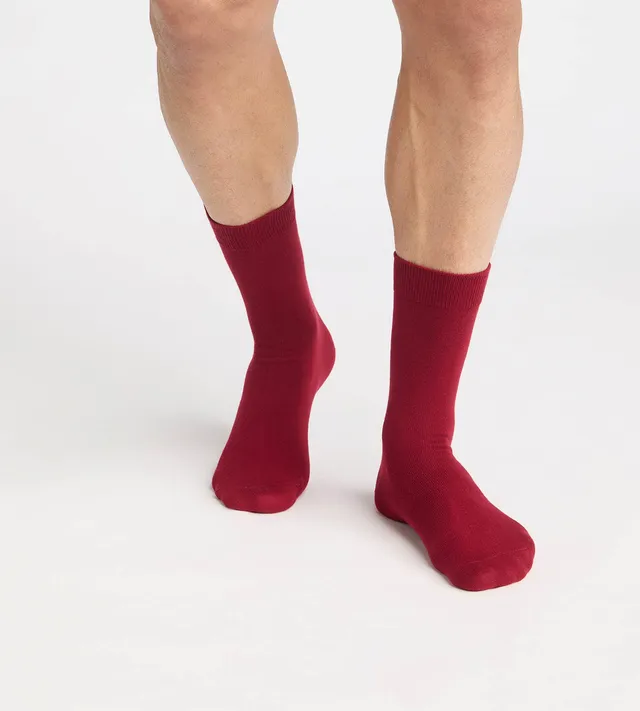 dim-chaussettes-homme-mi-hautes-rouge-renne-coton-fancy image 1