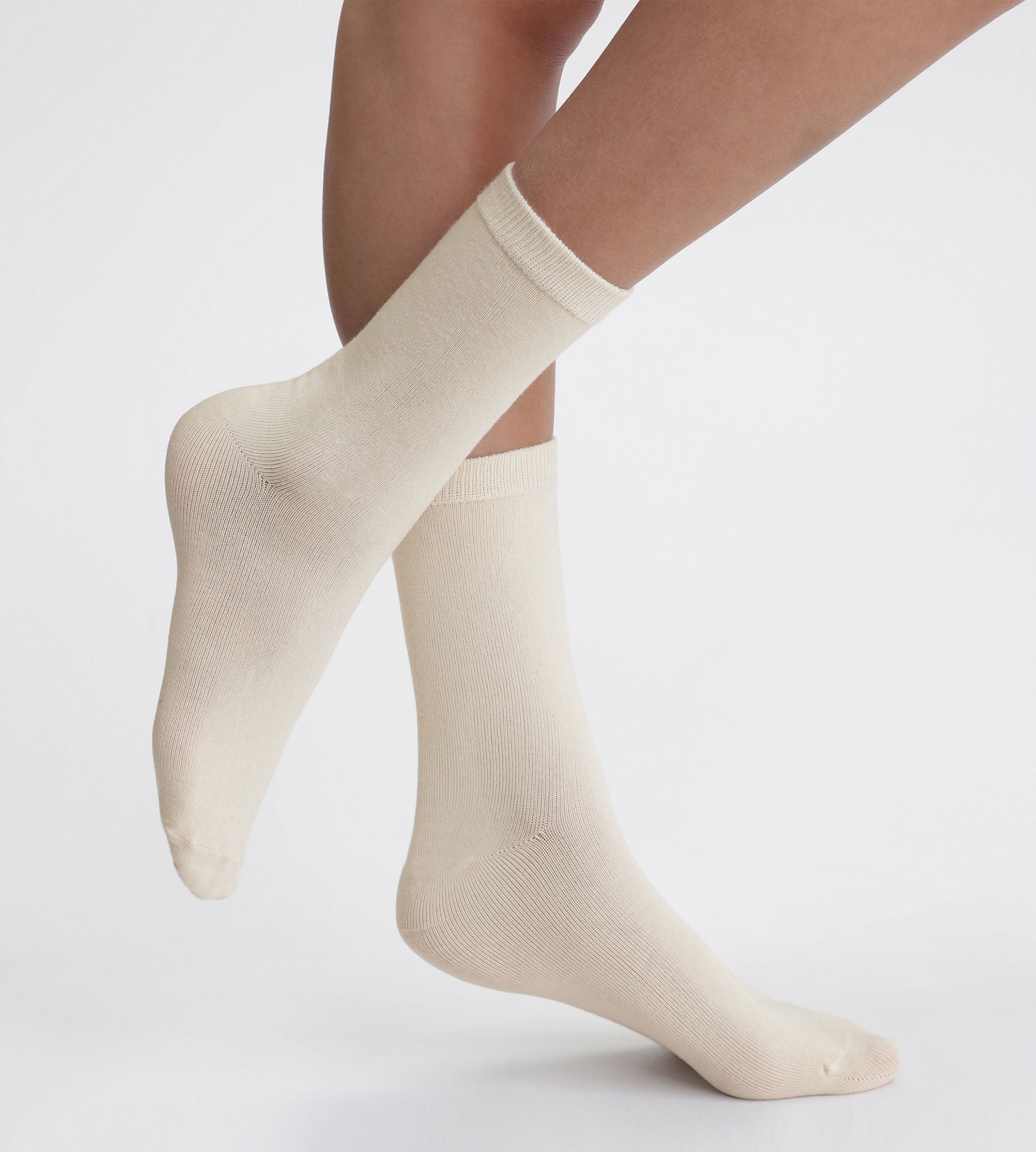 dim-thermo-polaire-lot-de-2-paires-de-mi-chaussettes-femme-cr-me image 1